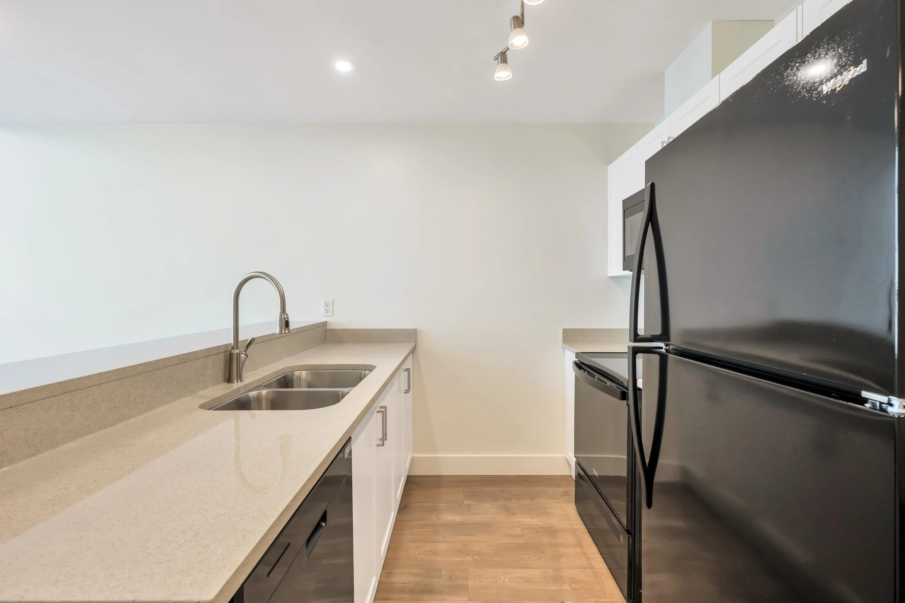30515 Cardinal Avenue #413