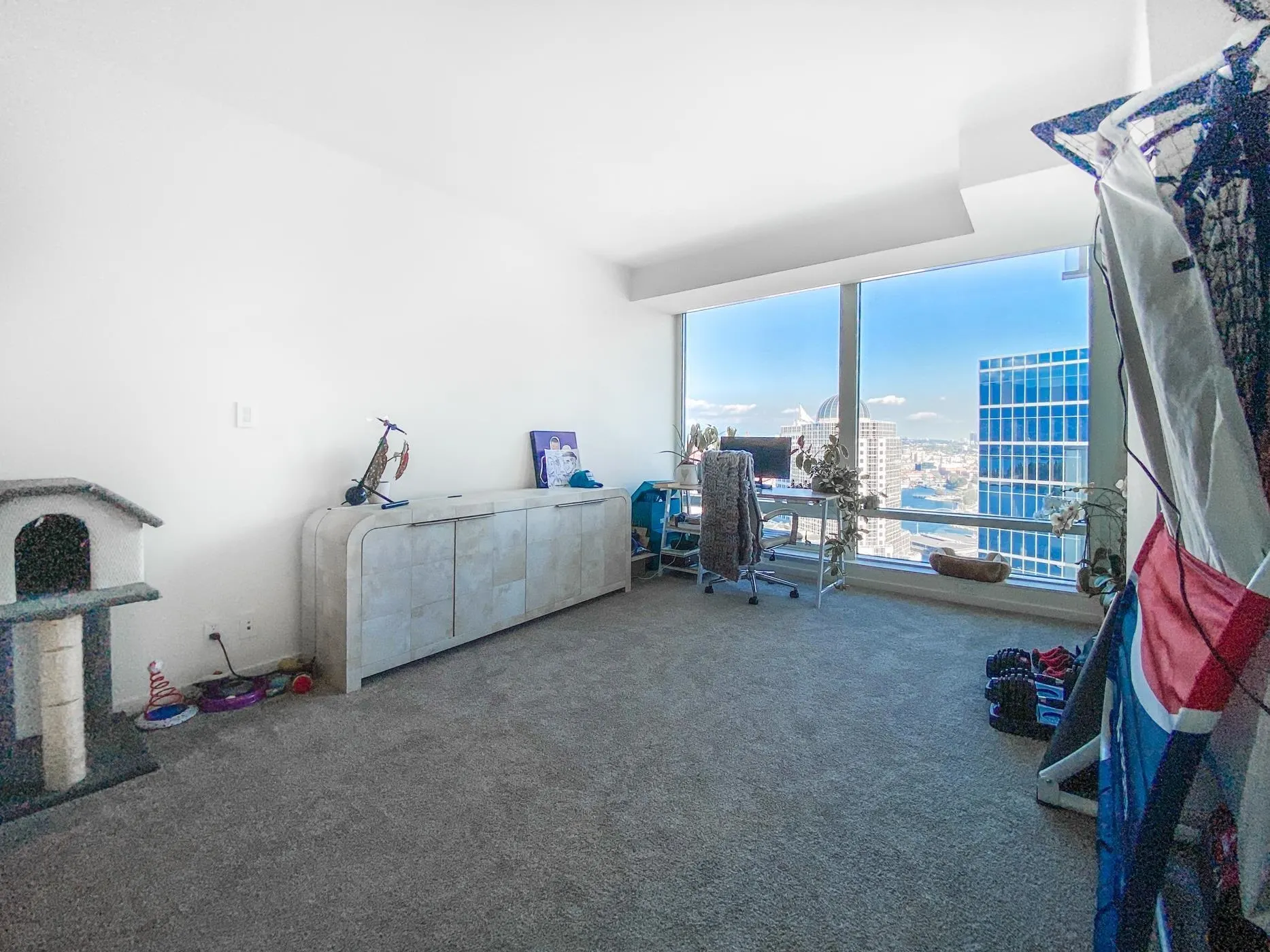 1011 W Cordova Street #2702