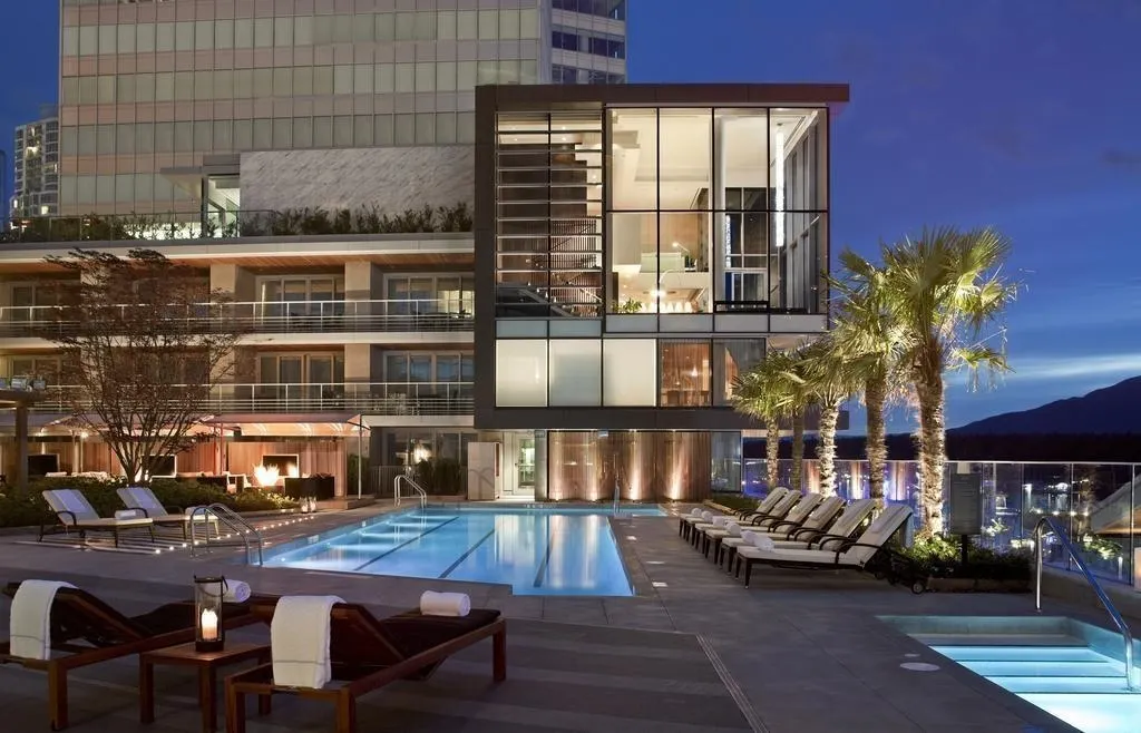 1011 W Cordova Street #2702