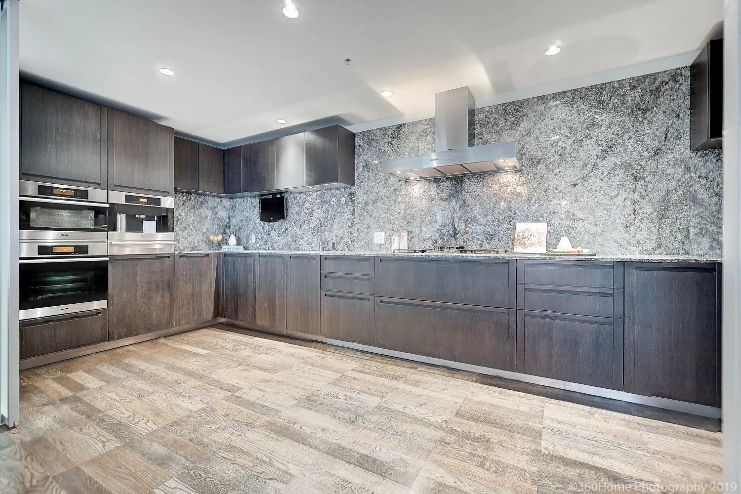 1011 W Cordova Street #2702
