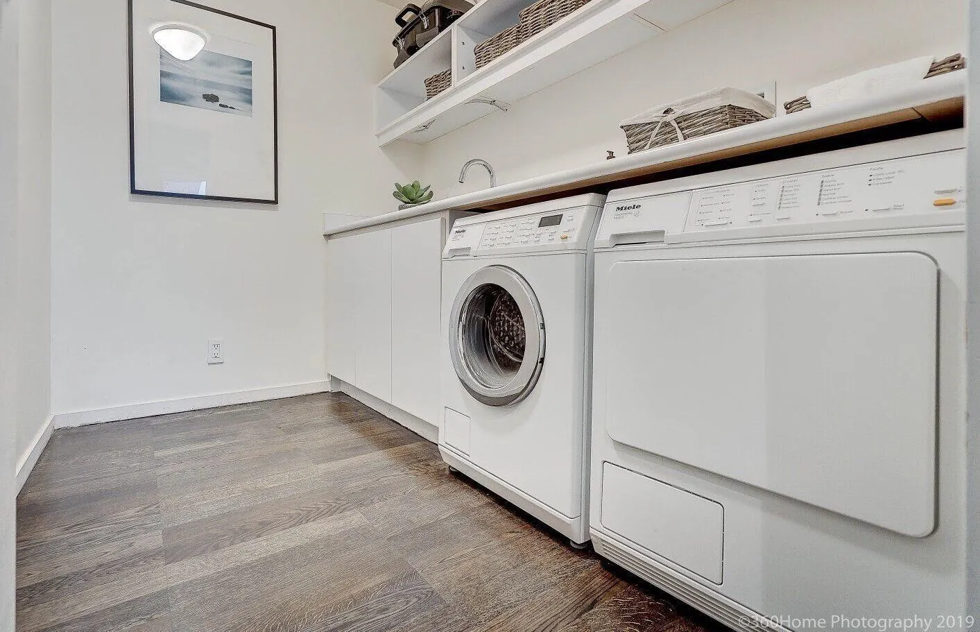 1011 W Cordova Street #2702