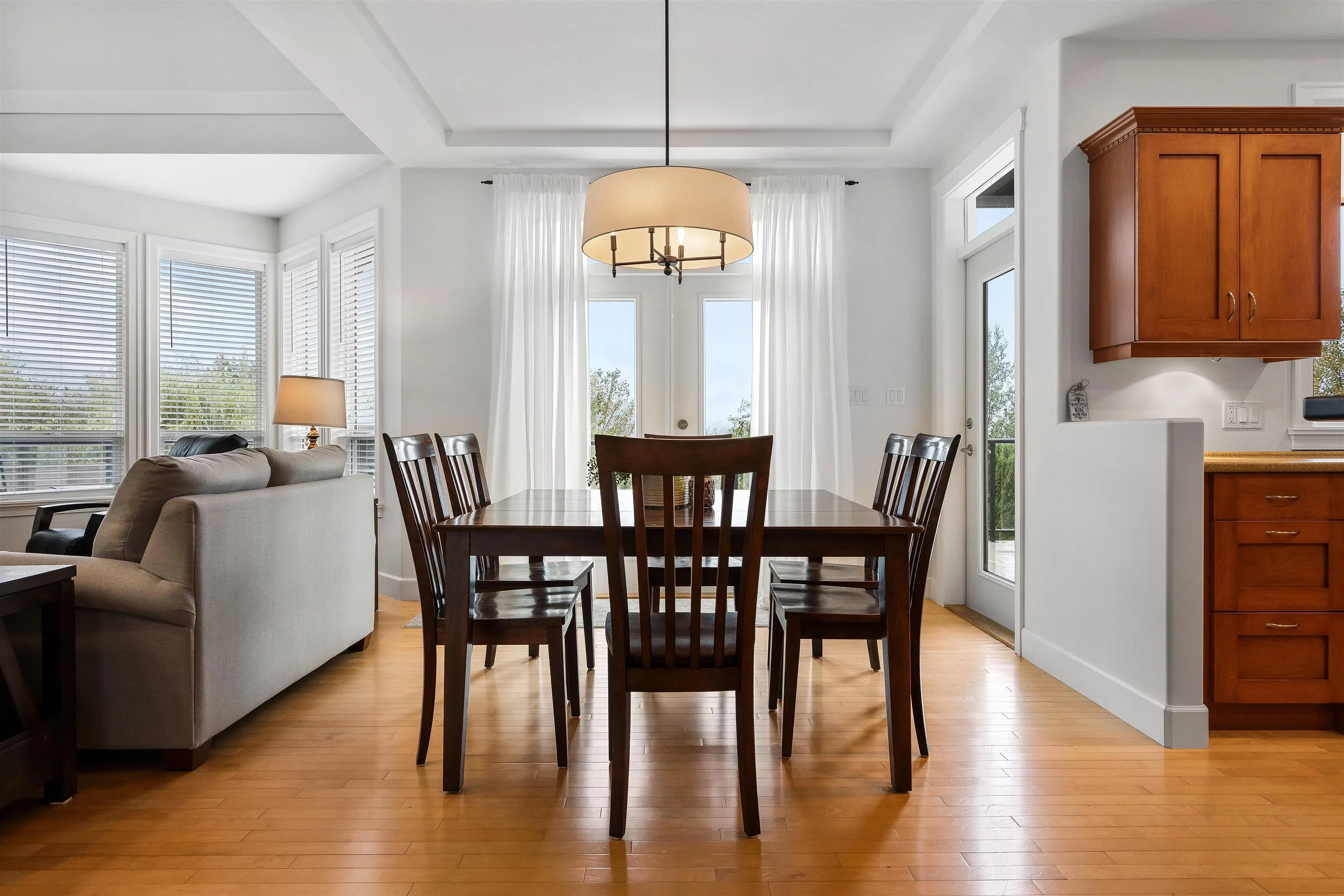 46052 Bridle Ridge Crescent