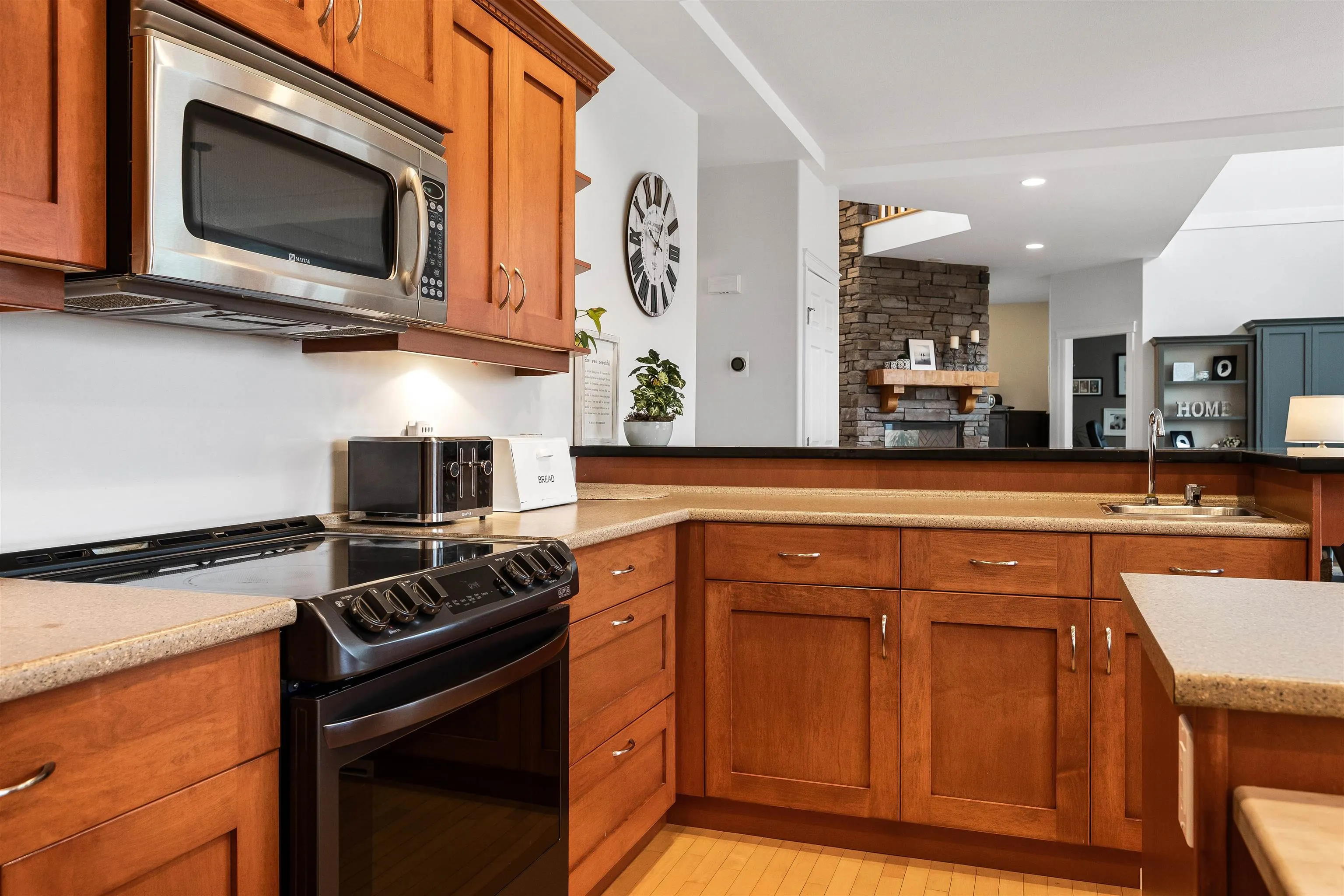46052 Bridle Ridge Crescent