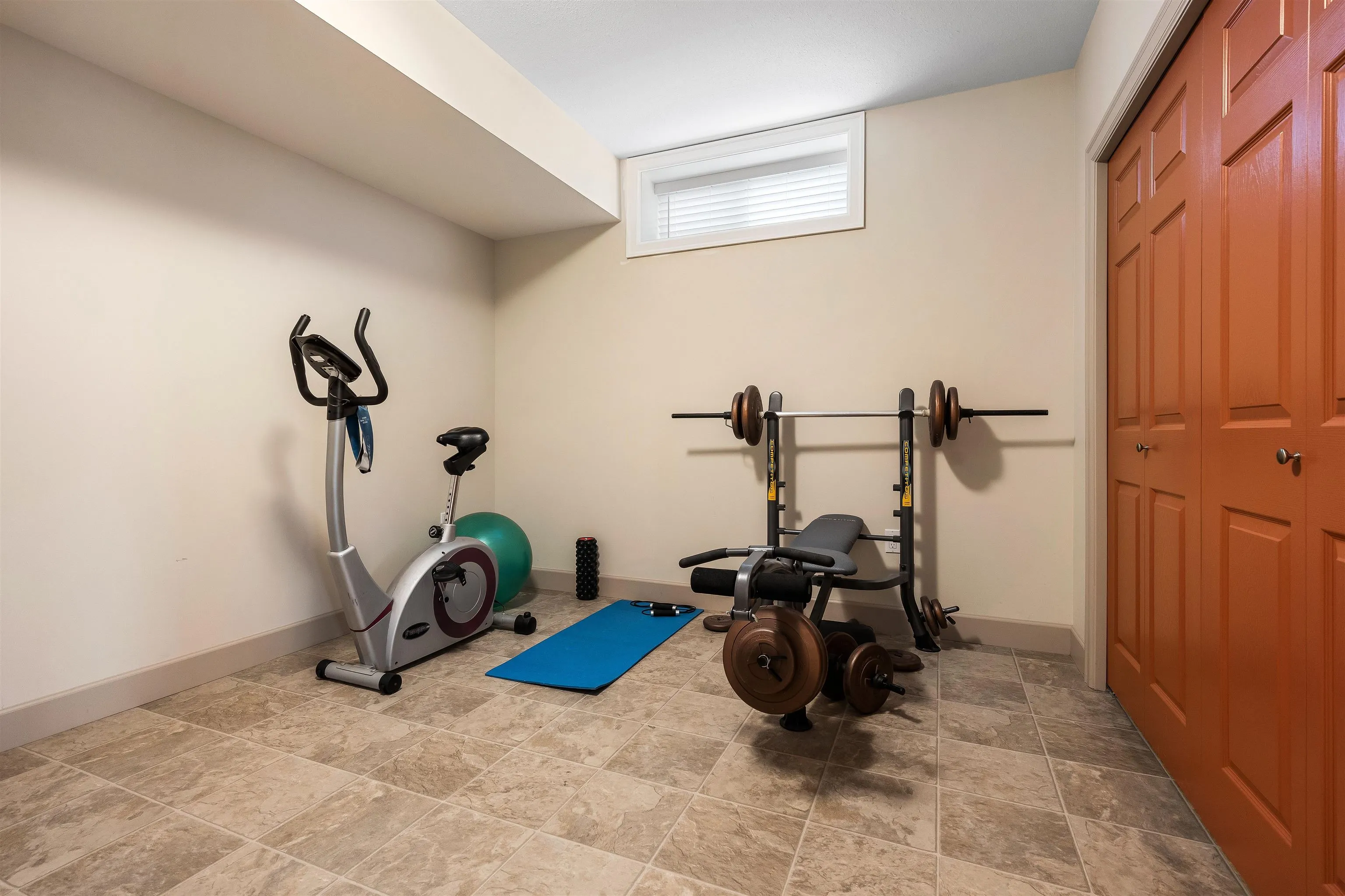 46052 Bridle Ridge Crescent