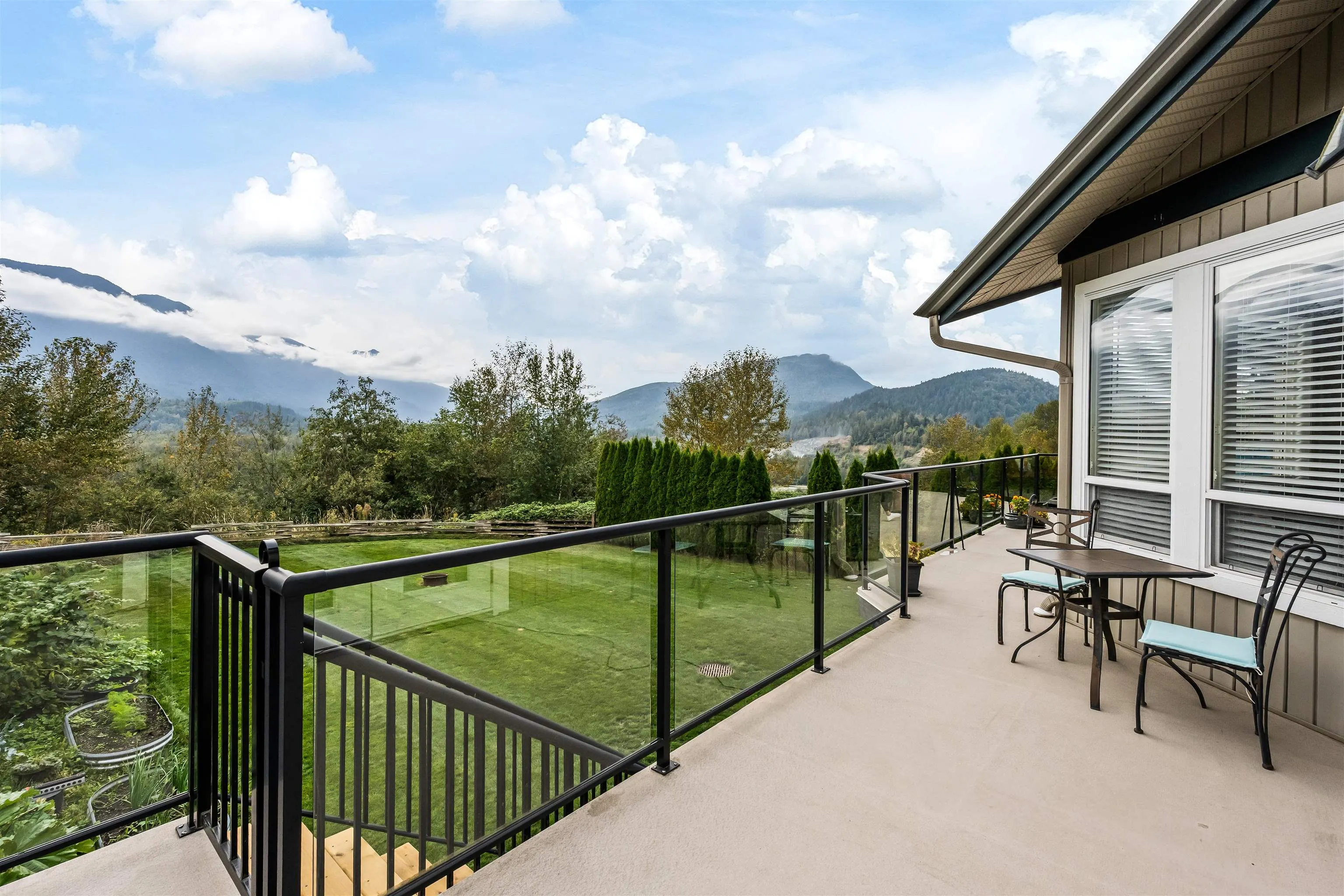 46052 Bridle Ridge Crescent