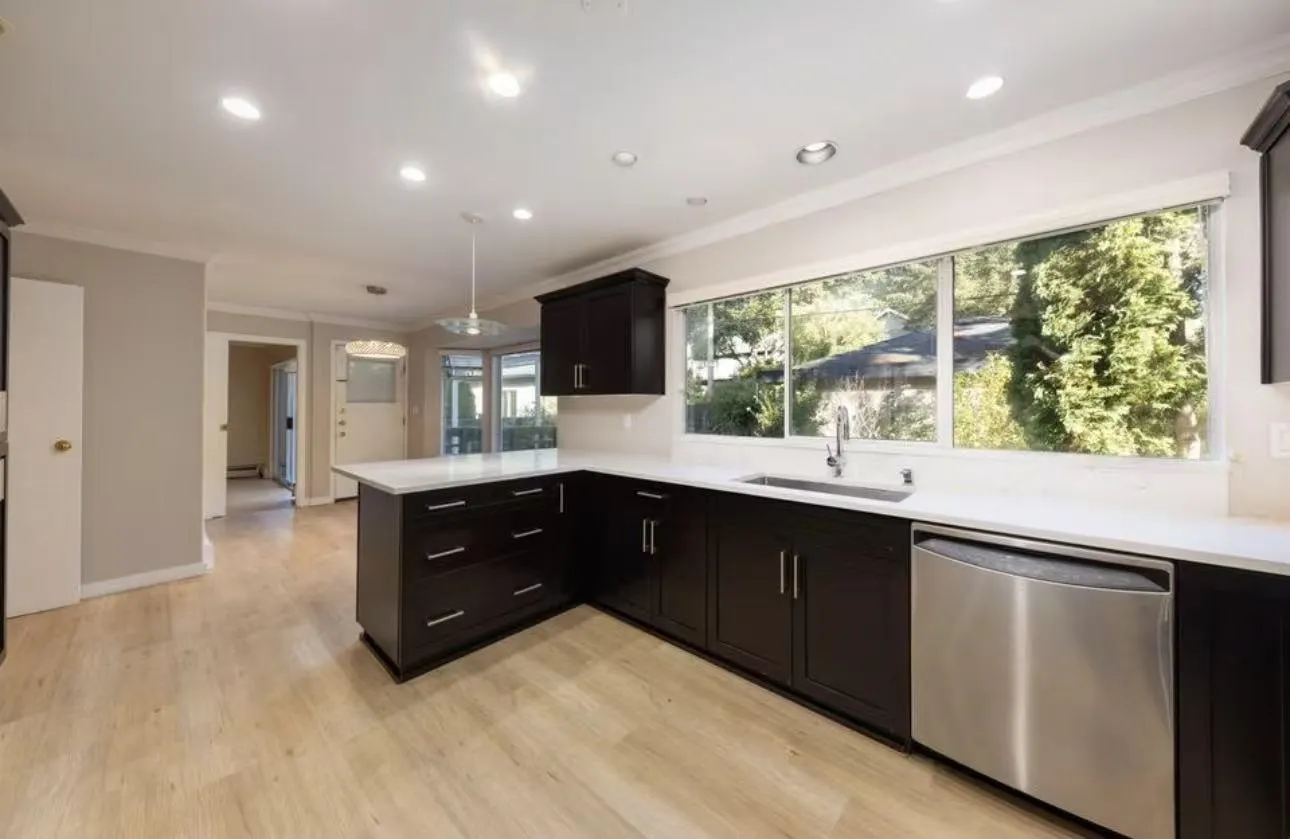 4000 W 33rd Avenue