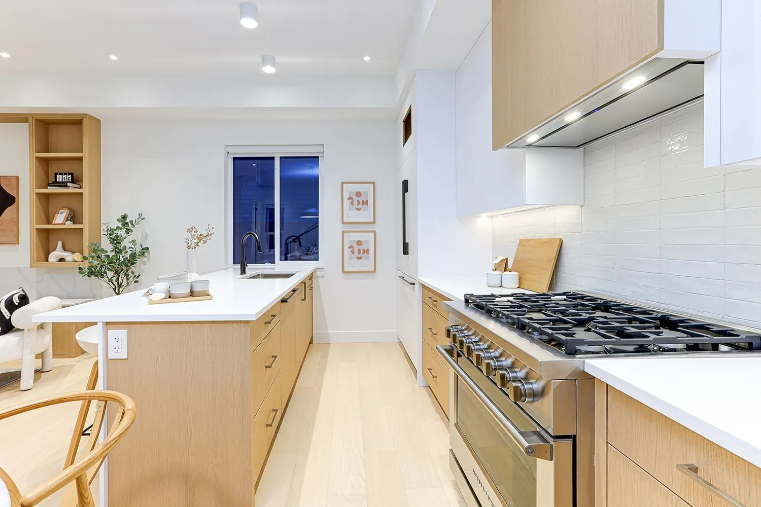 944 E 13 Avenue #1