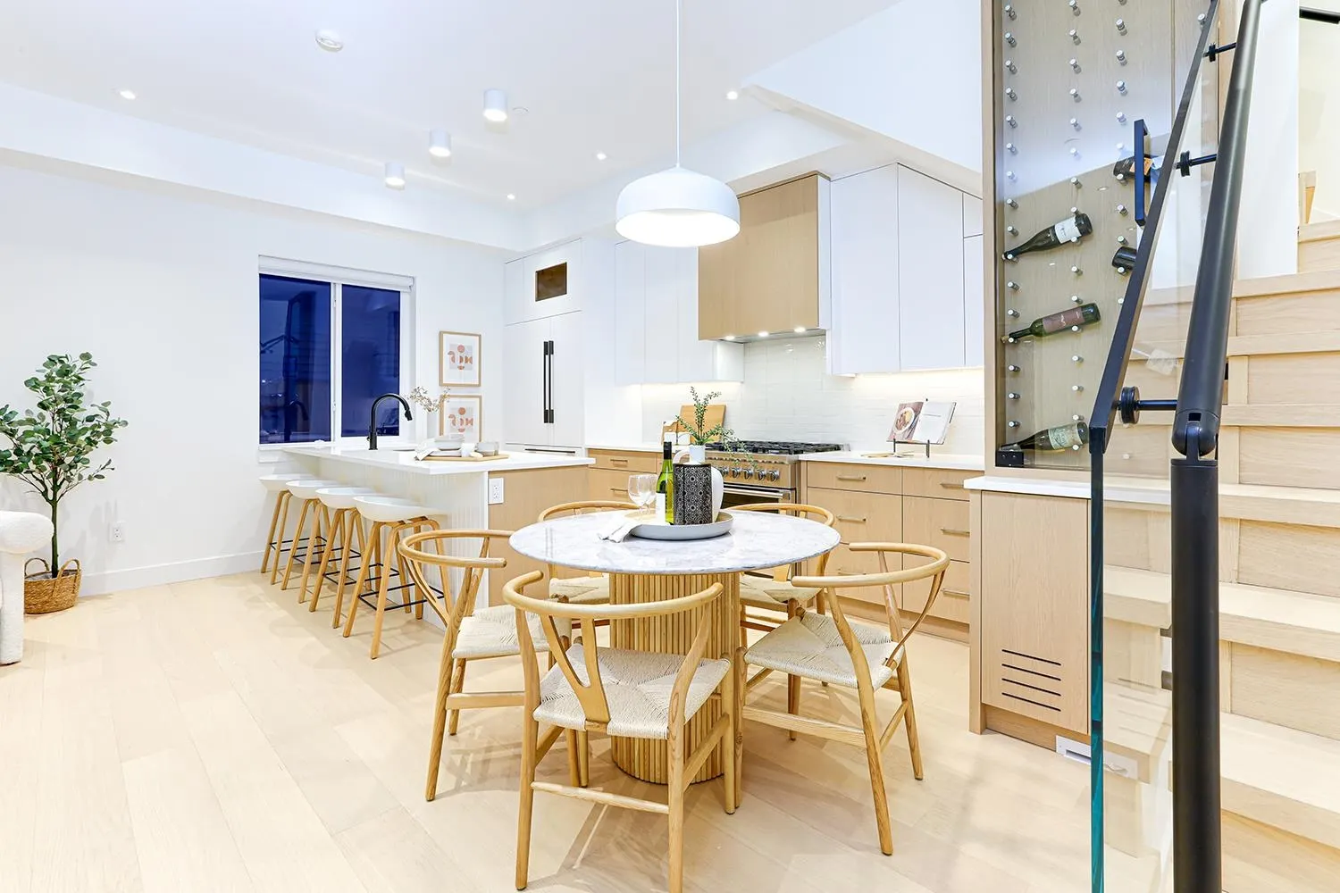 944 E 13 Avenue #1
