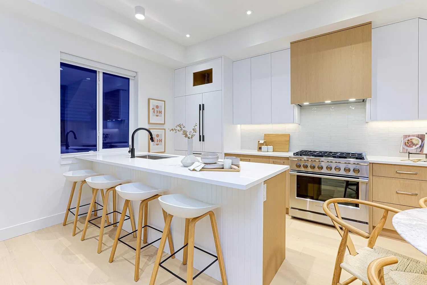 944 E 13 Avenue #1