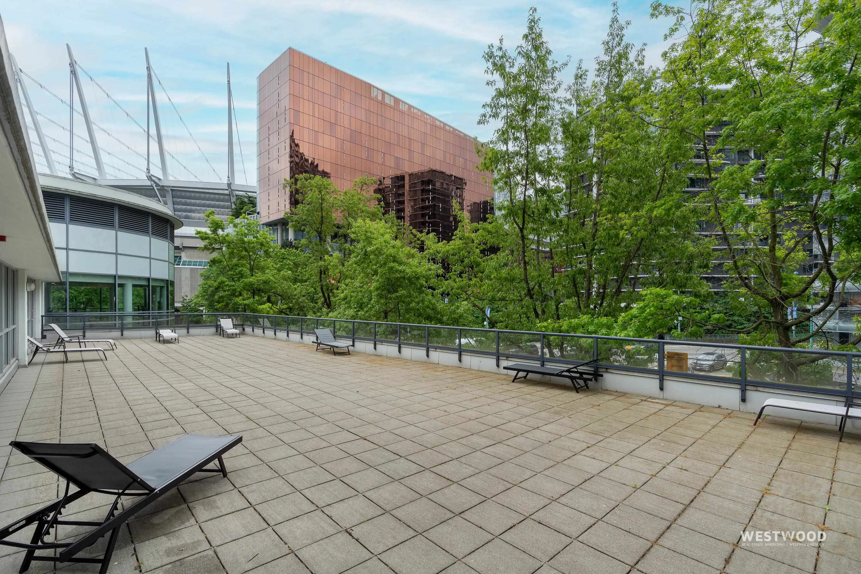 939 Expo Boulevard #808