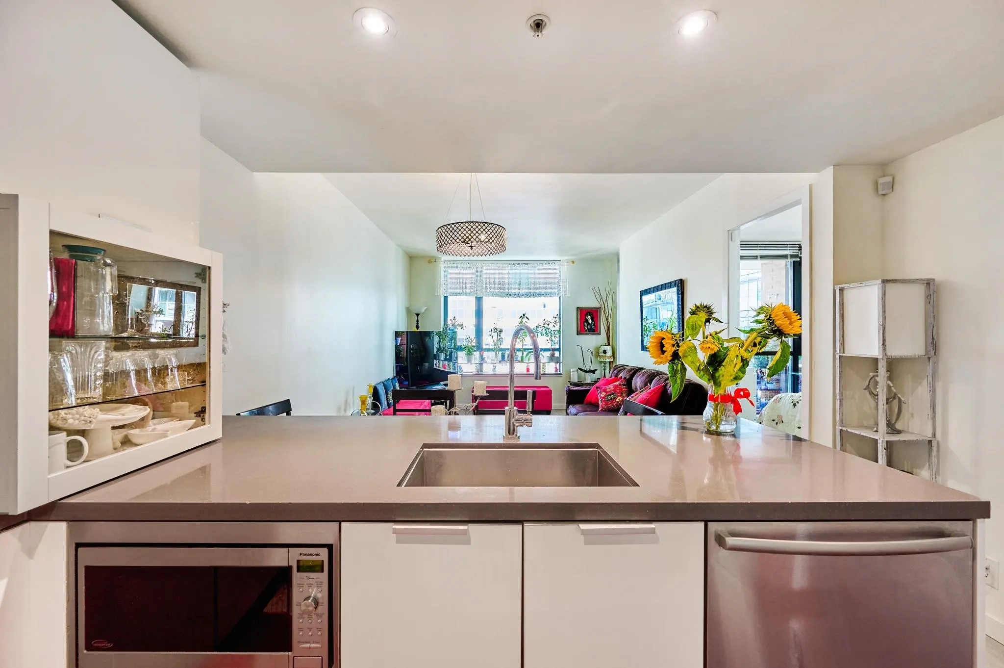 788 Richards Street #1805
