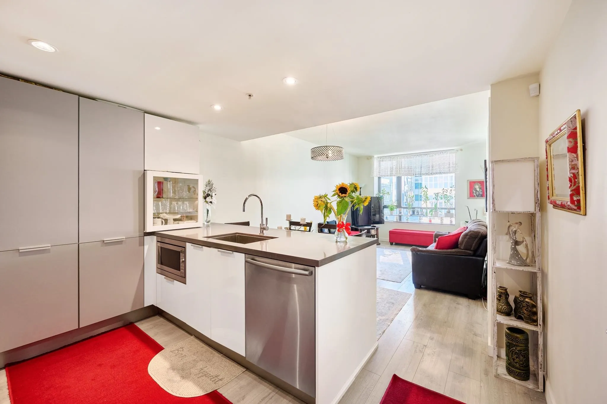 788 Richards Street #1805