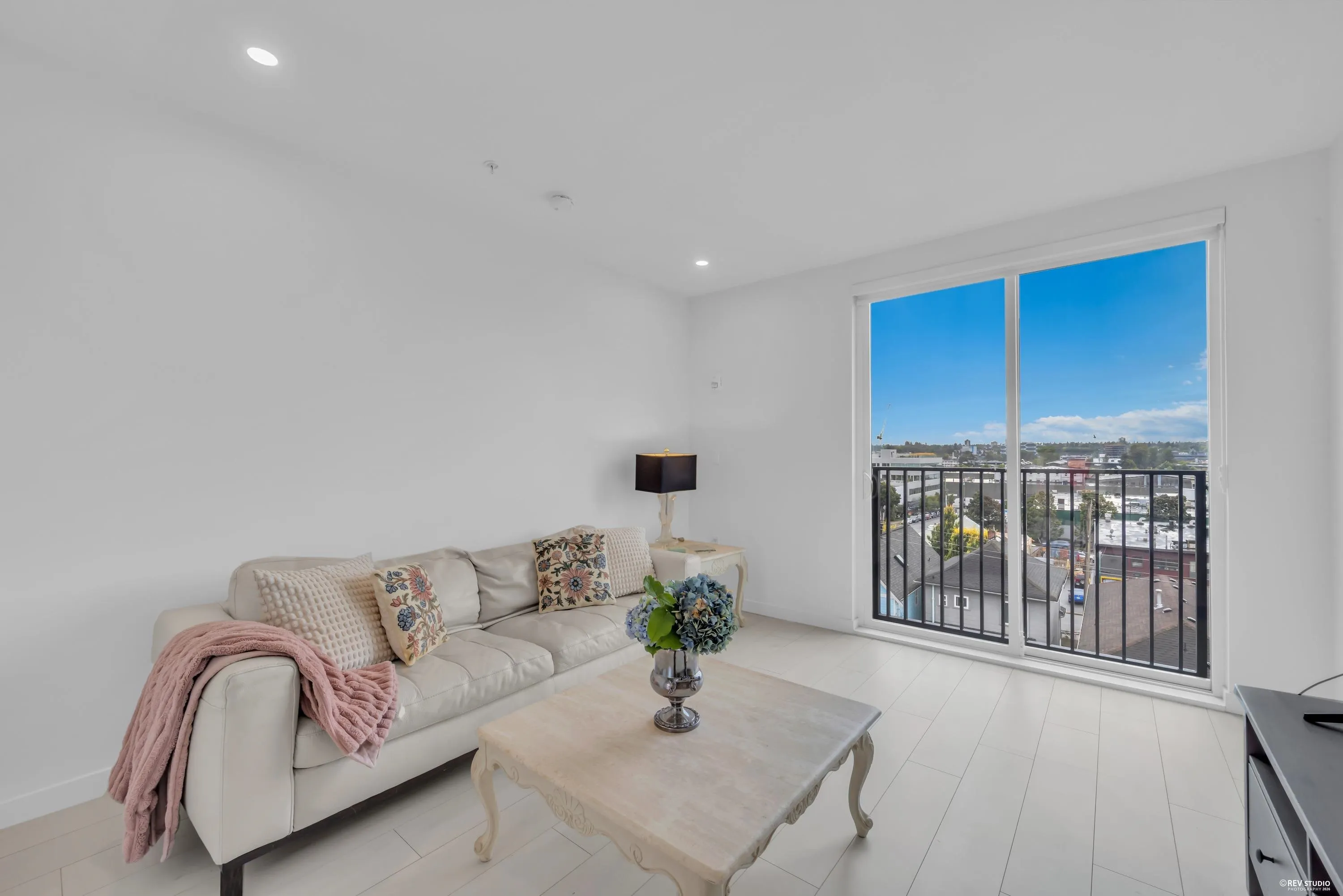 1120 E East Georgia Street #302