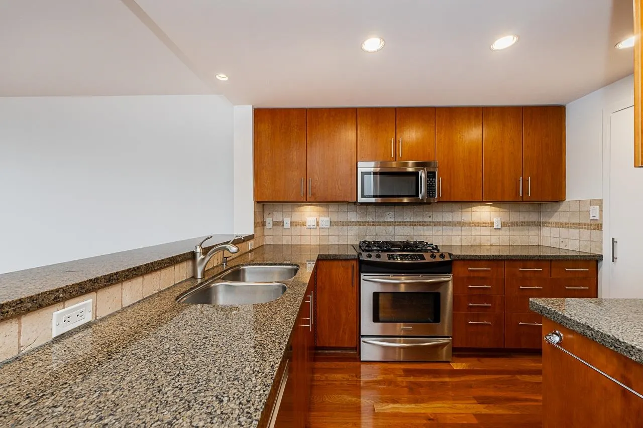 1483 W 7th Avenue #1004