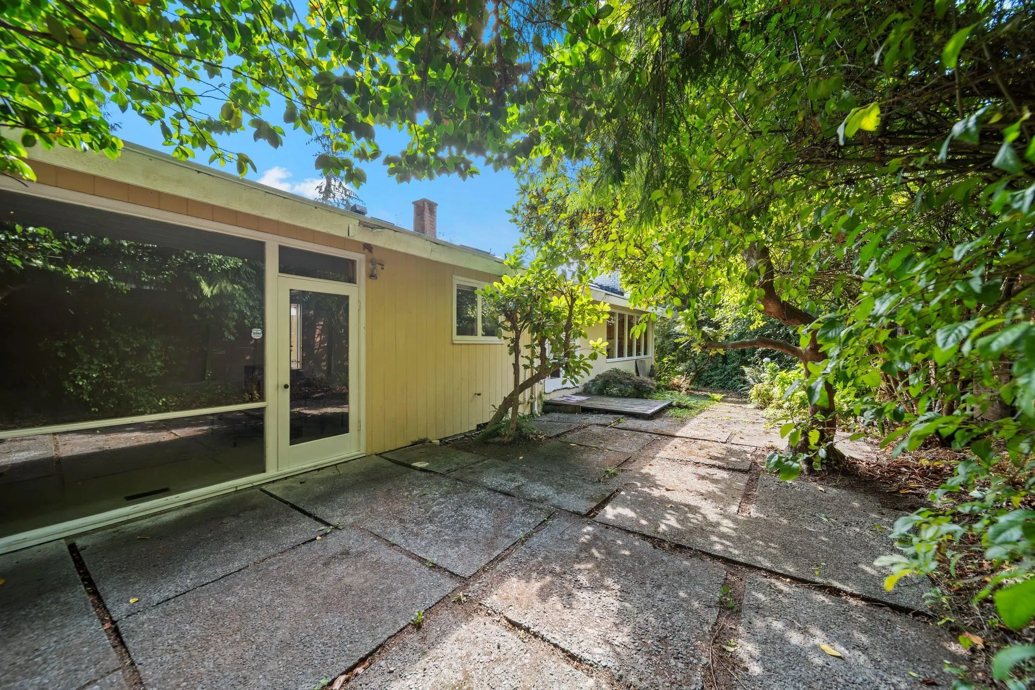 355 Mathers Avenue