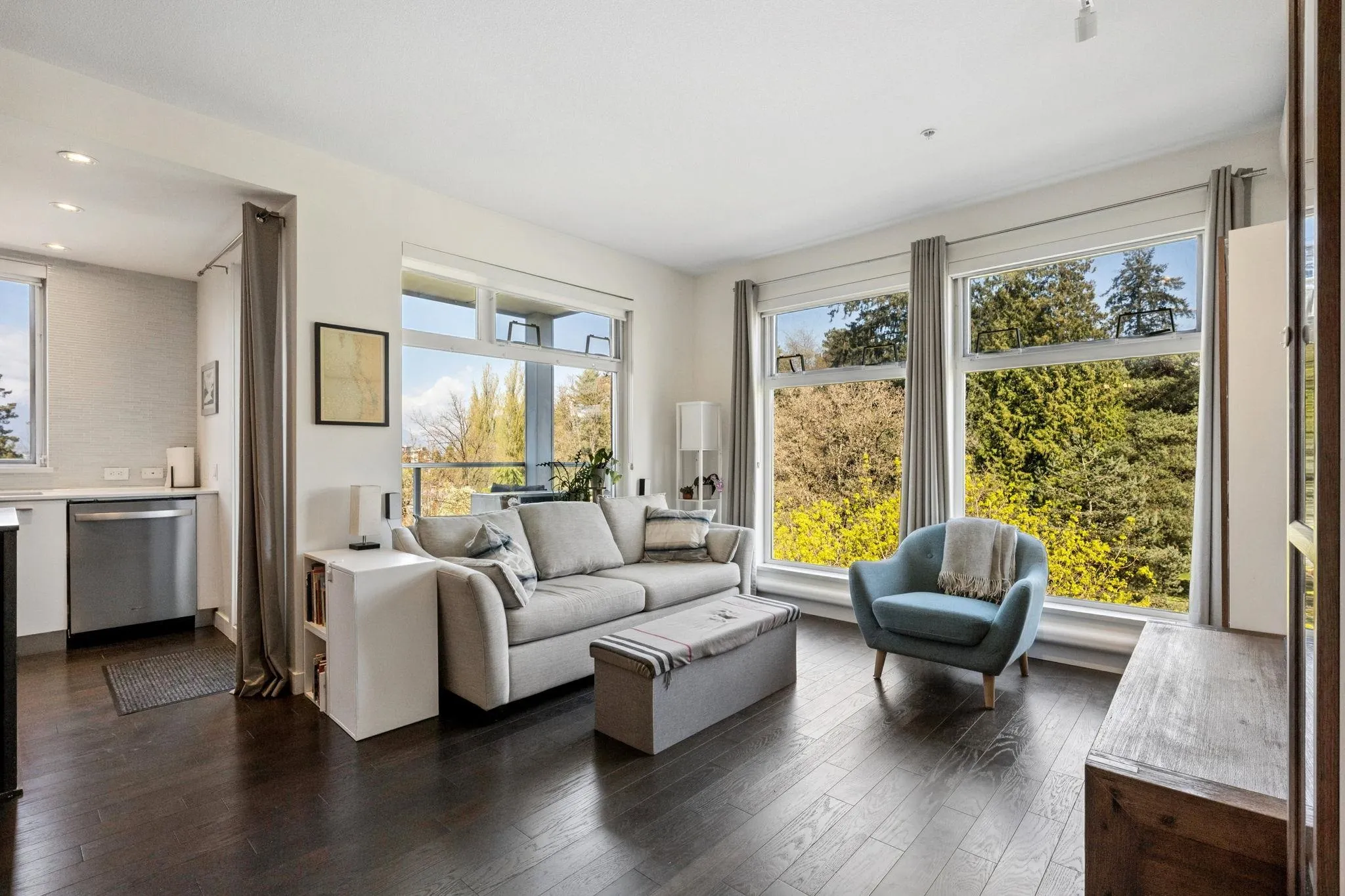 4867 Cambie Street #509
