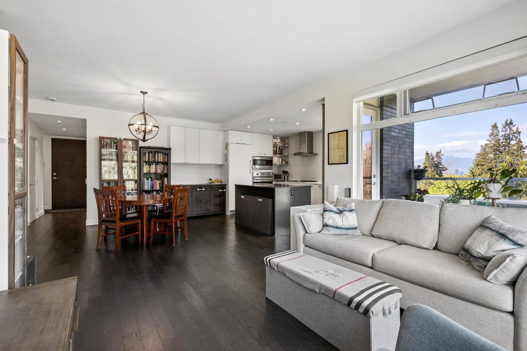 4867 Cambie Street #509