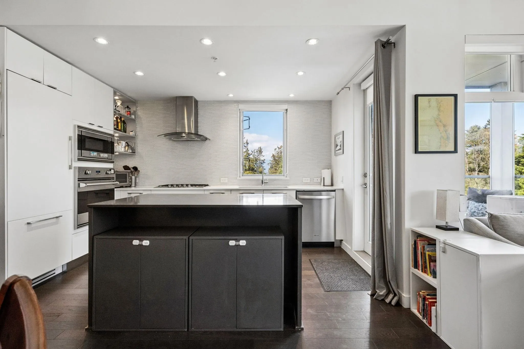 4867 Cambie Street #509