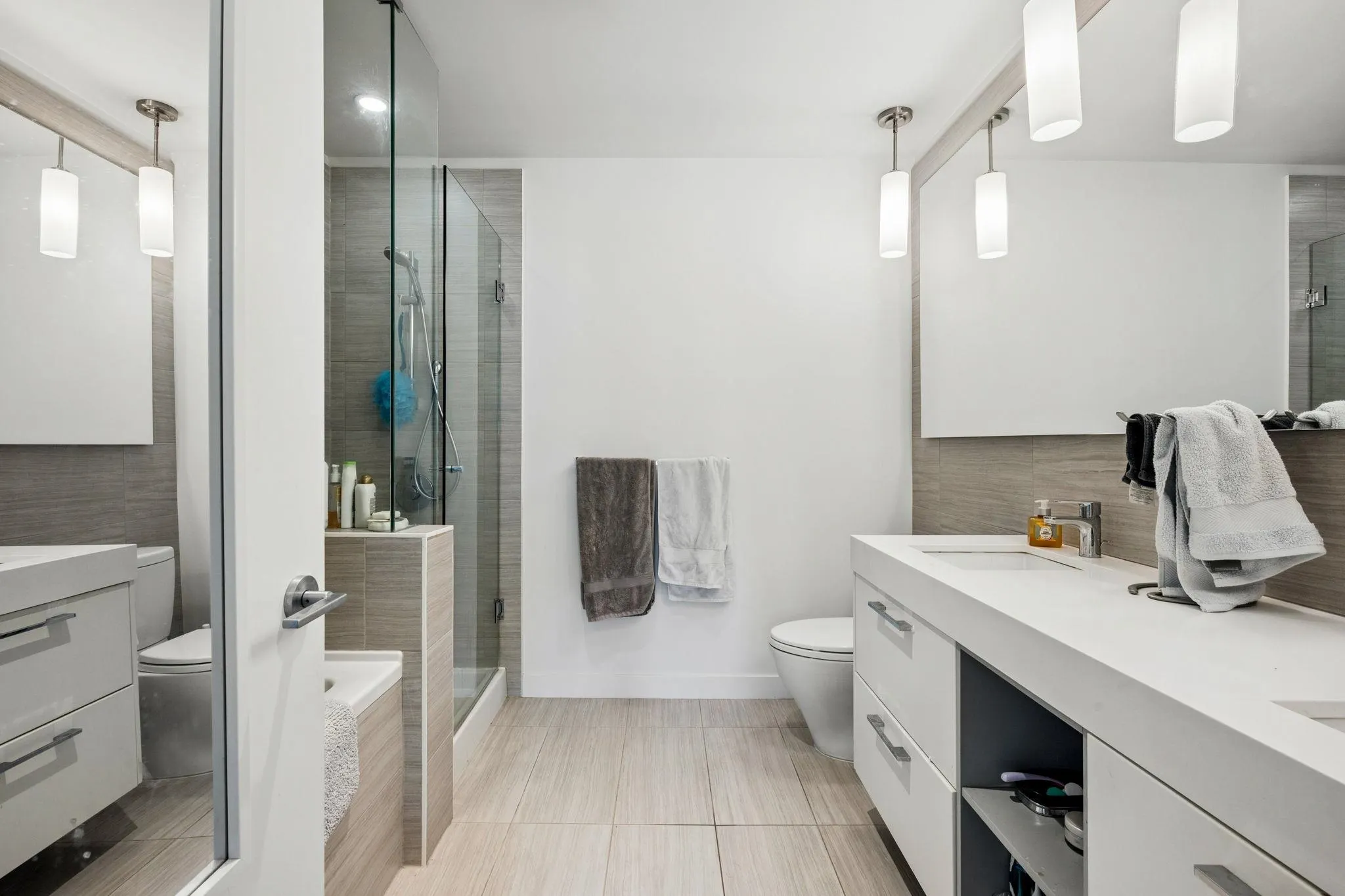 4867 Cambie Street #509