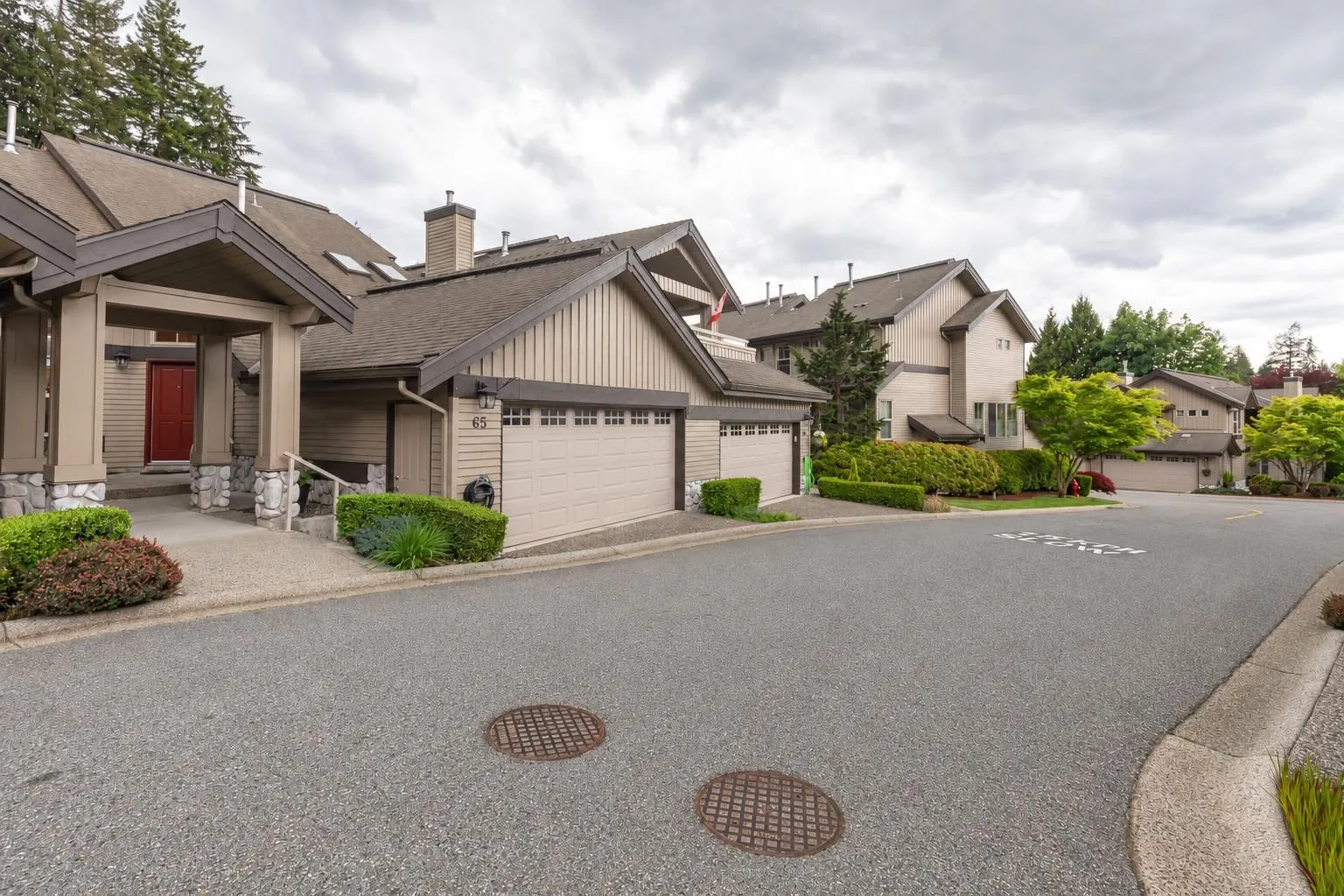 1550 Larkhall Crescent #65