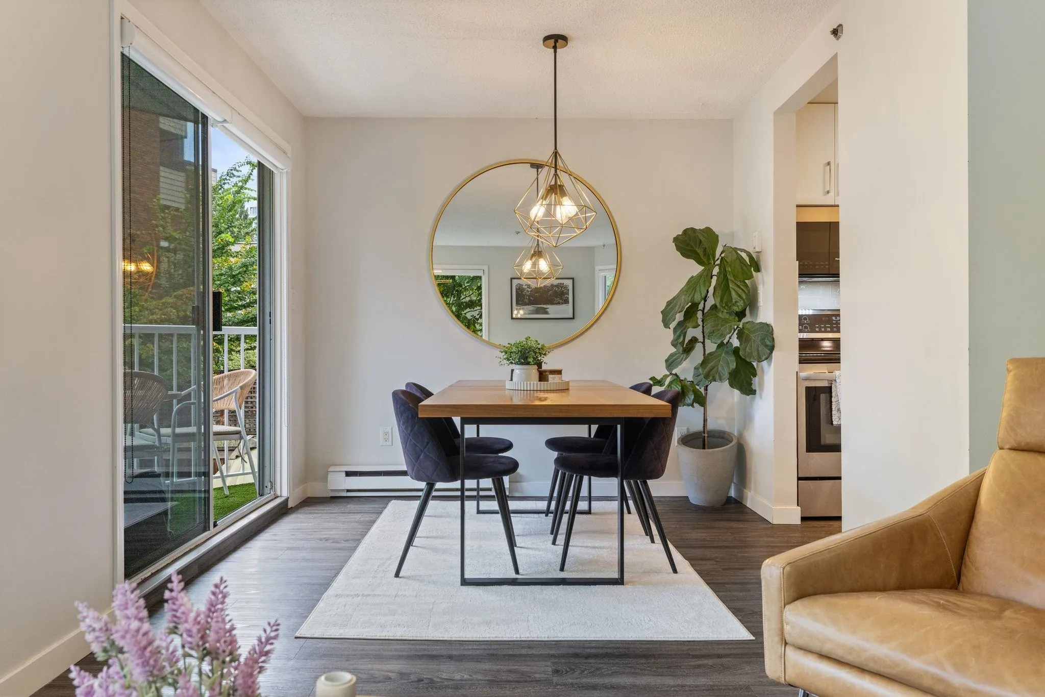 1147 Nelson Street #201