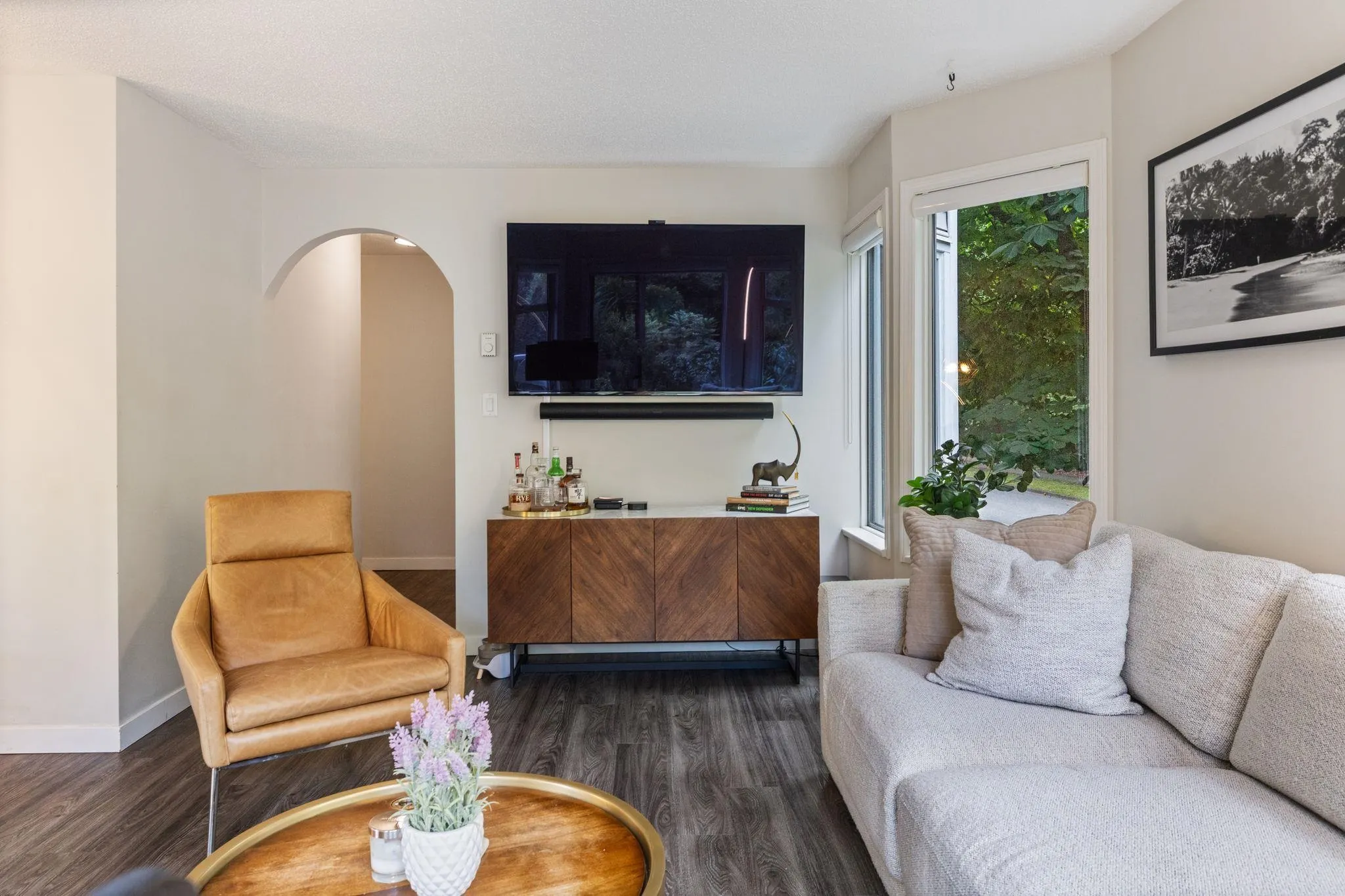 1147 Nelson Street #201