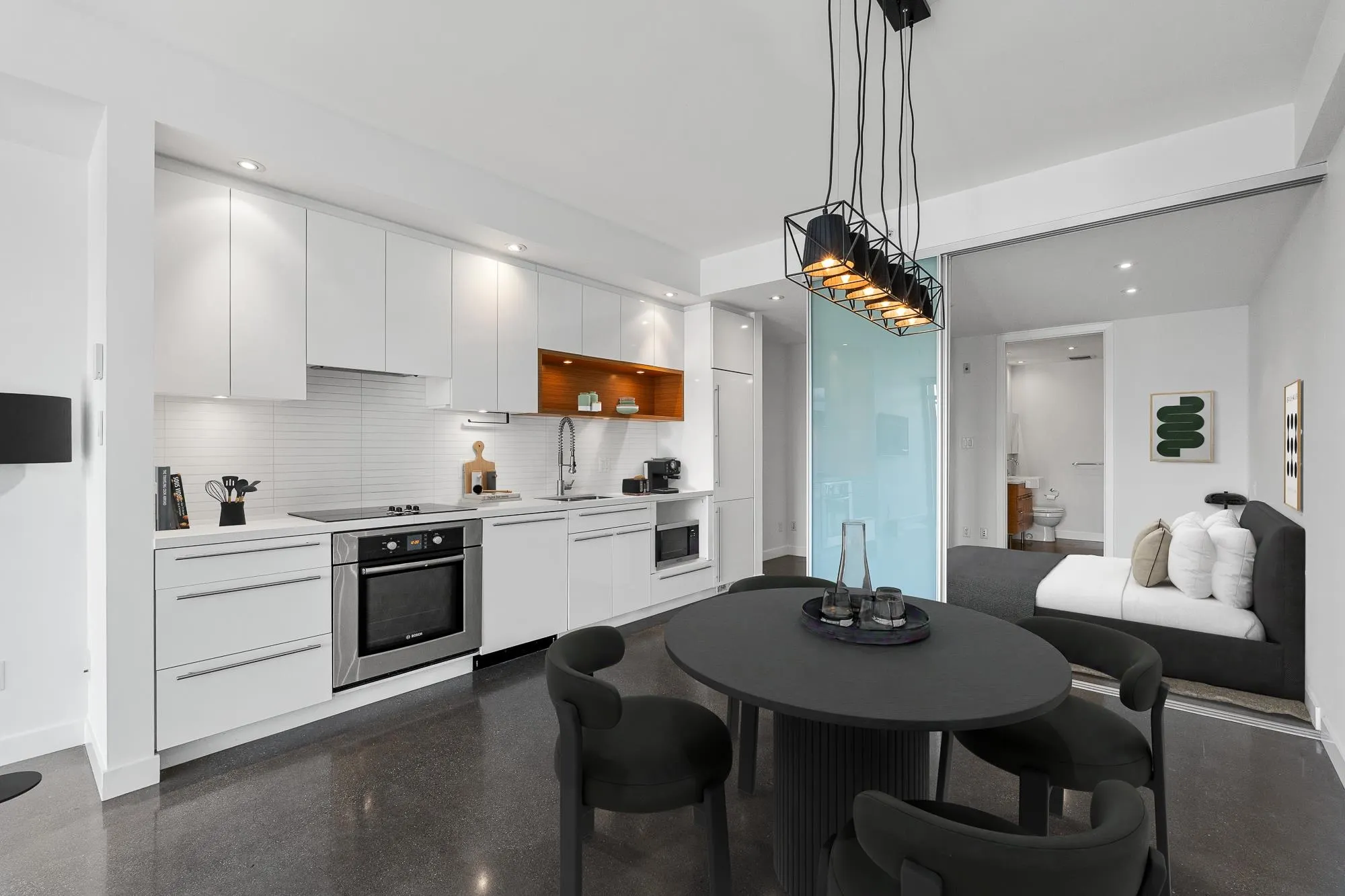 256 E 2nd Avenue #417