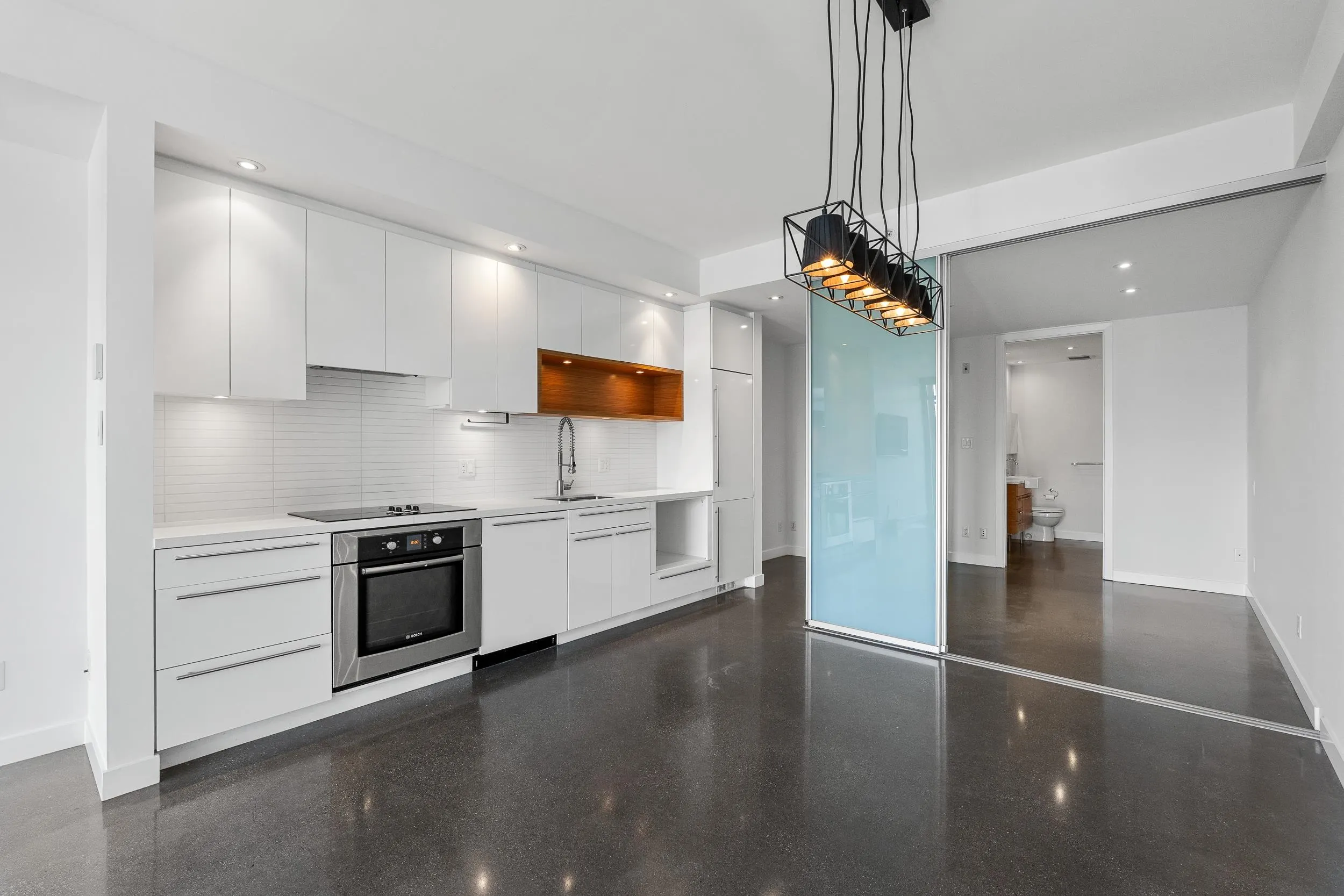 256 E 2nd Avenue #417