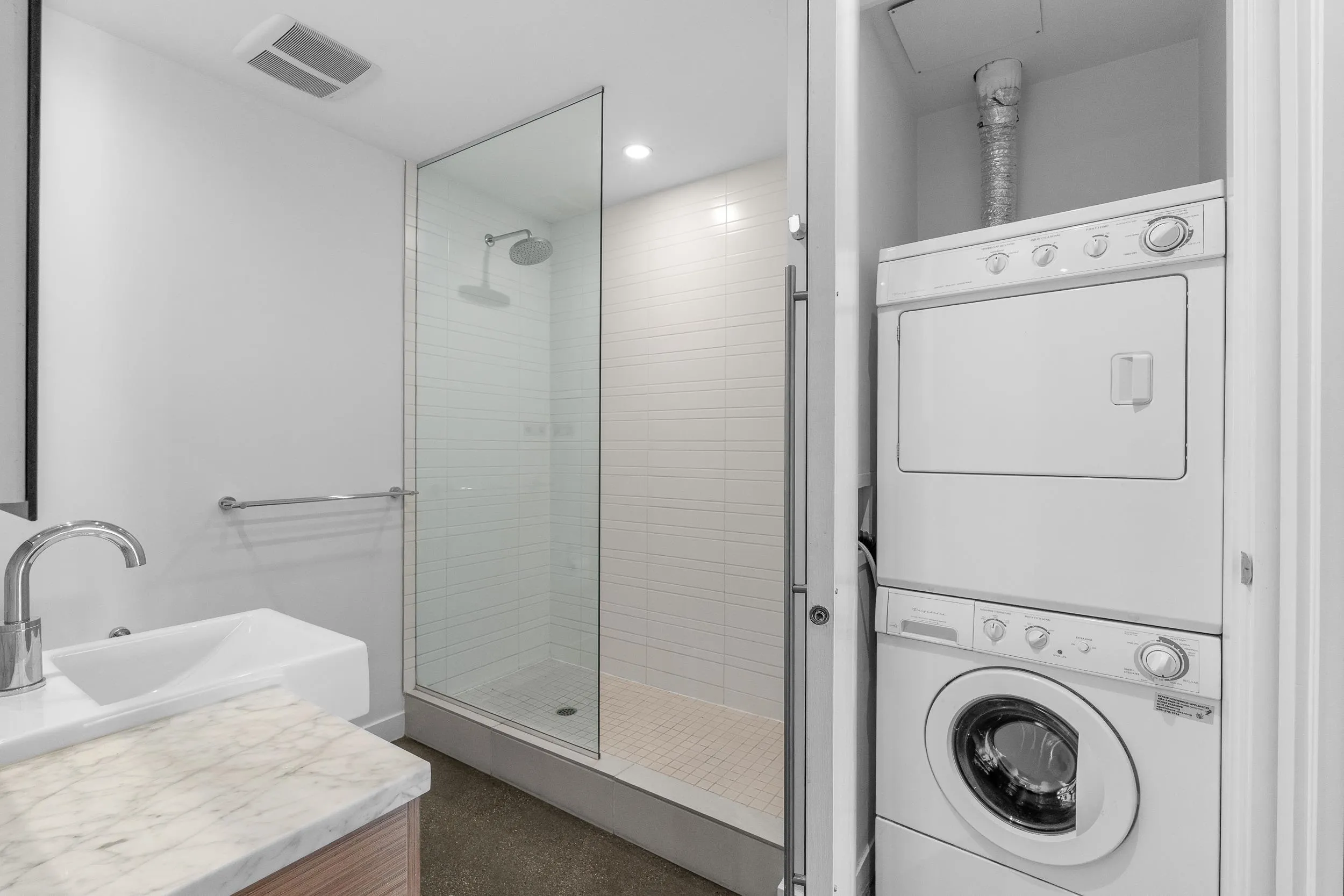 256 E 2nd Avenue #417