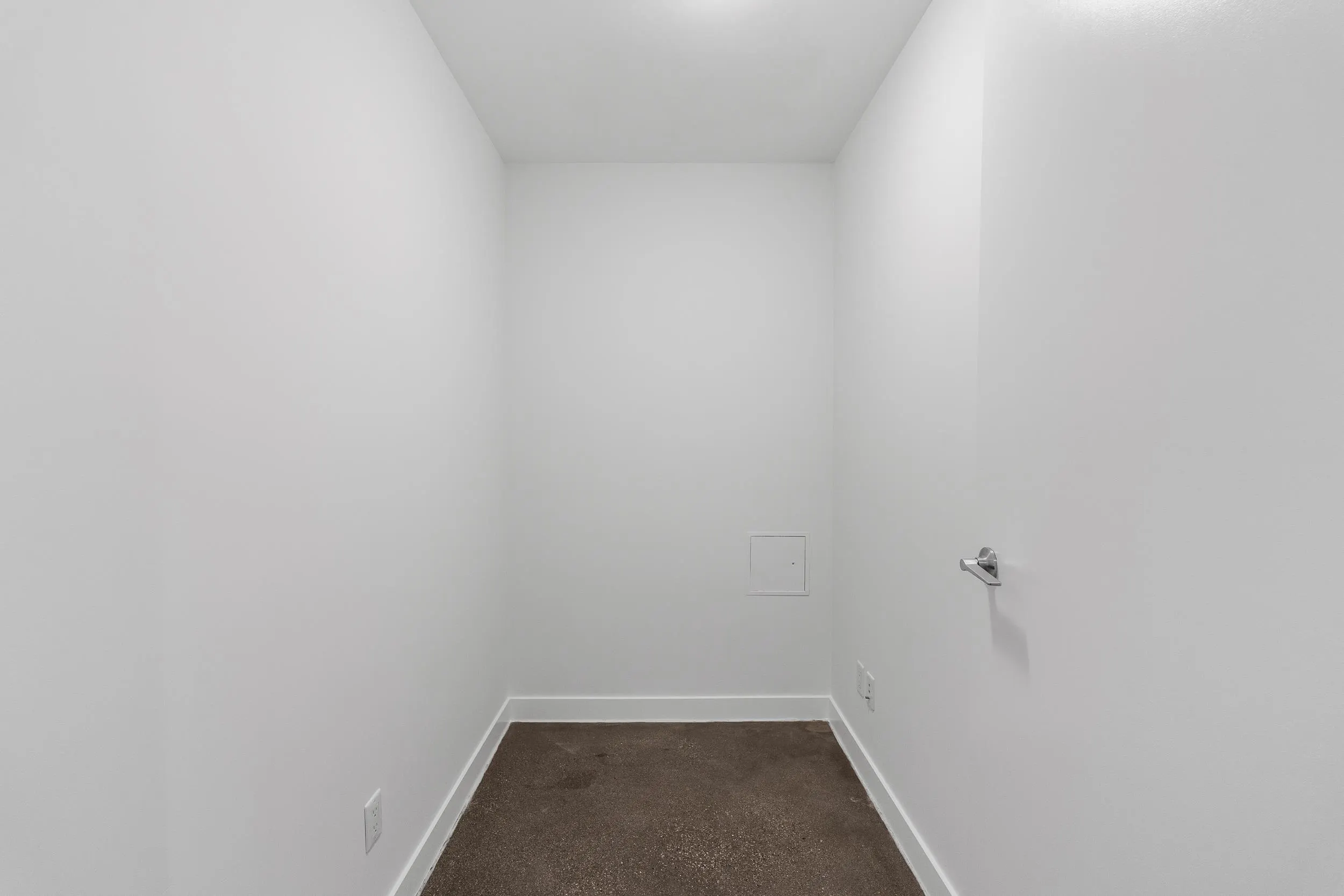 256 E 2nd Avenue #417