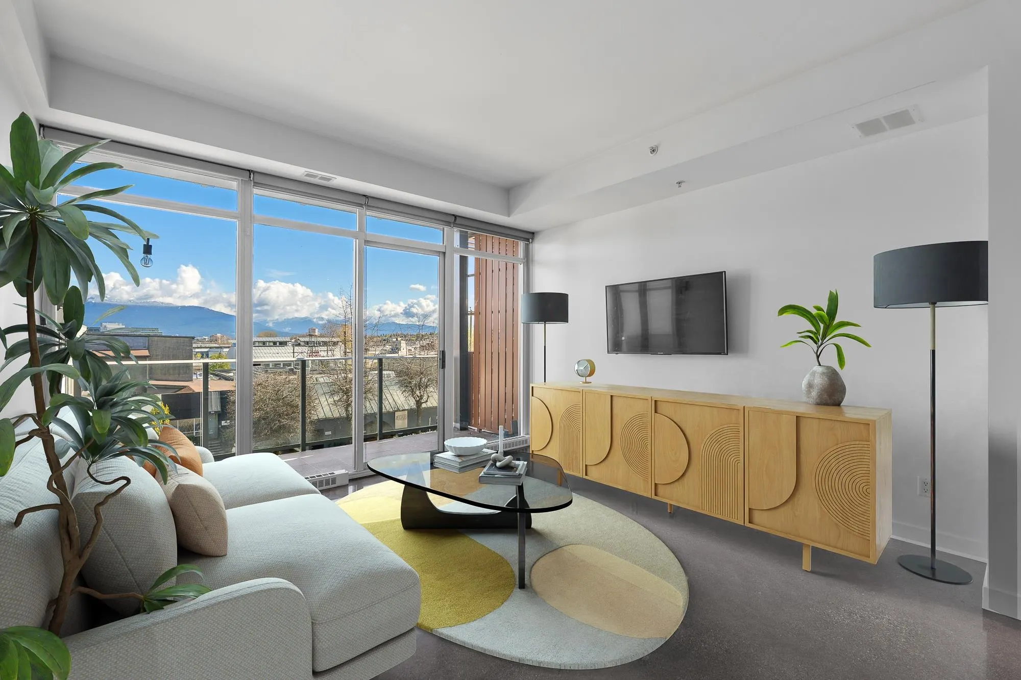 256 E 2nd Avenue #417