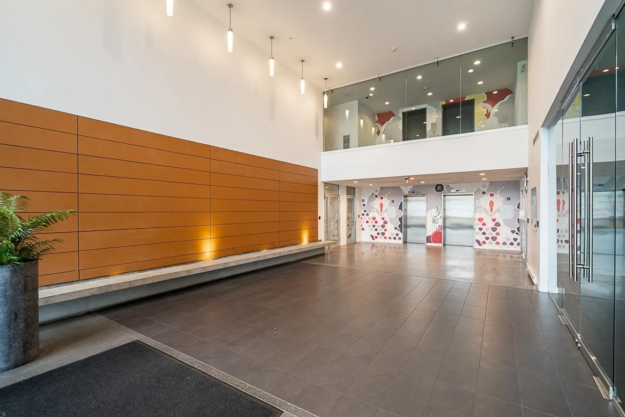 256 E 2nd Avenue #417