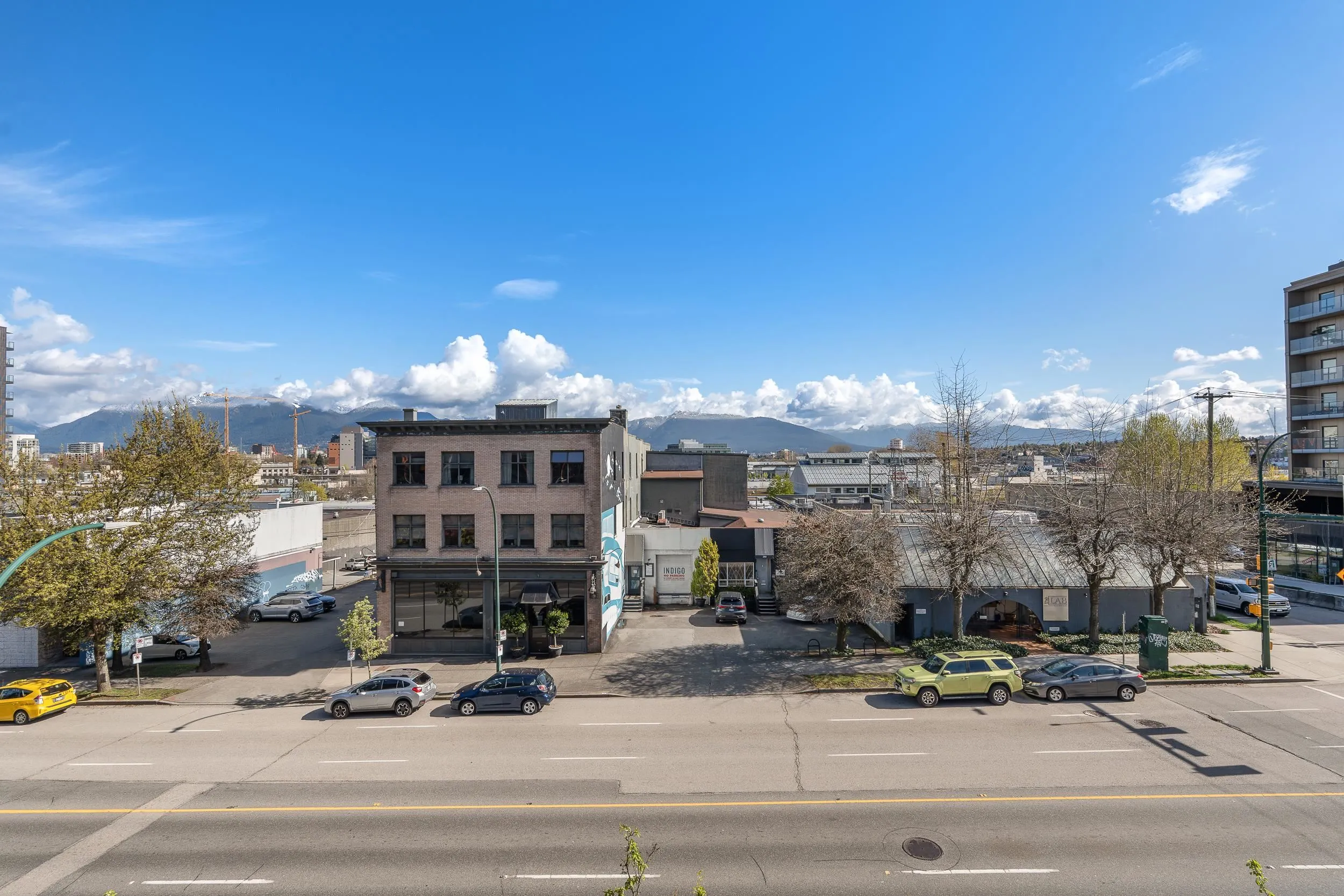 256 E 2nd Avenue #417