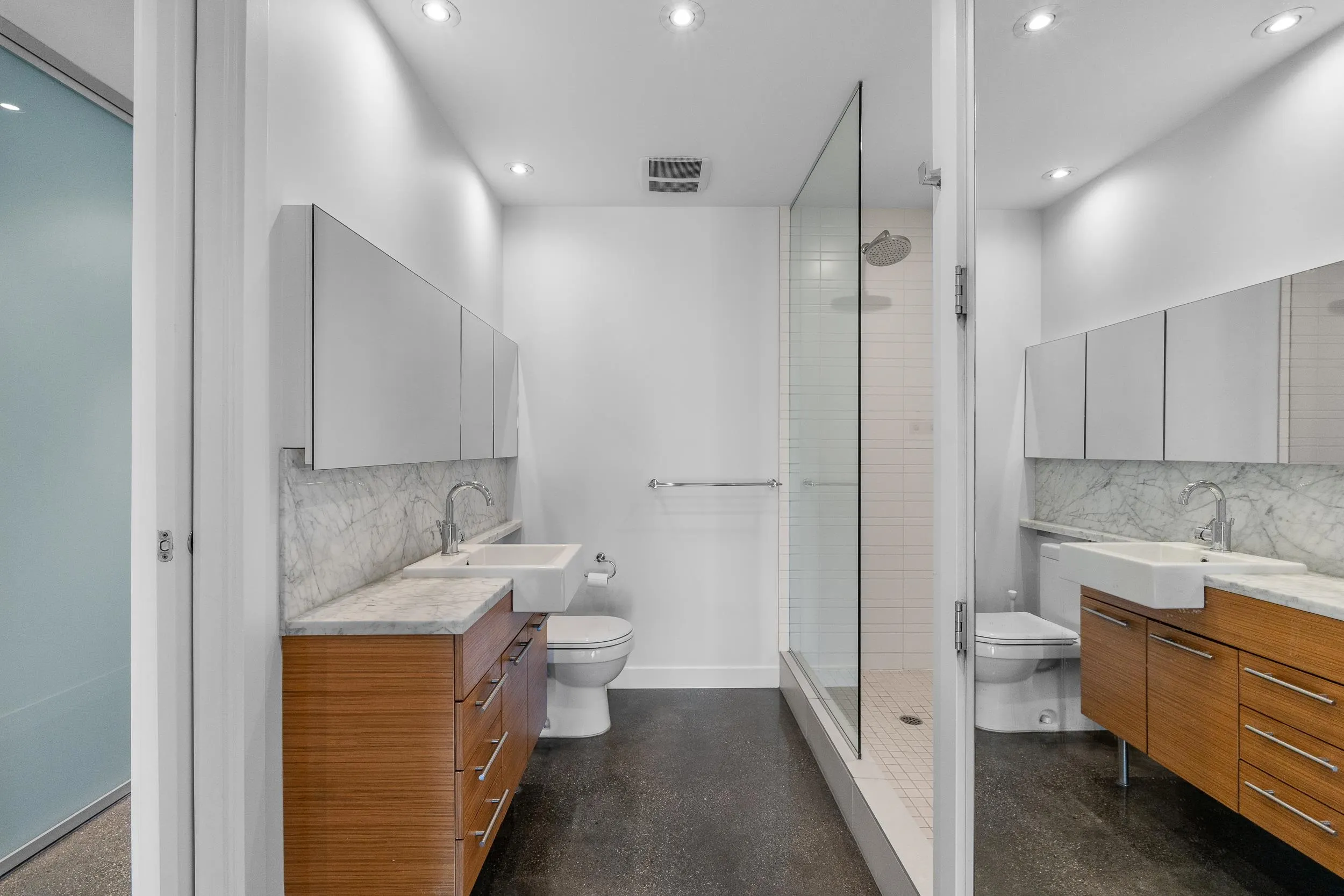 256 E 2nd Avenue #417
