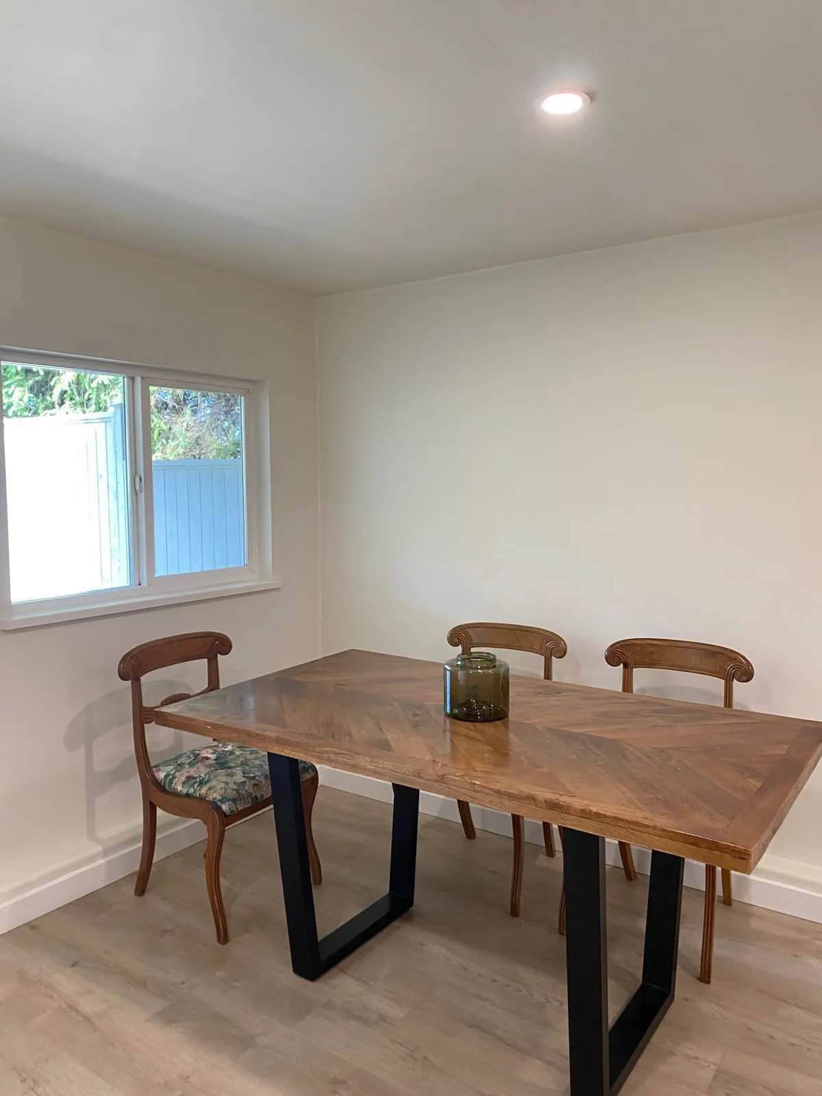 3277 Chesterfield Avenue