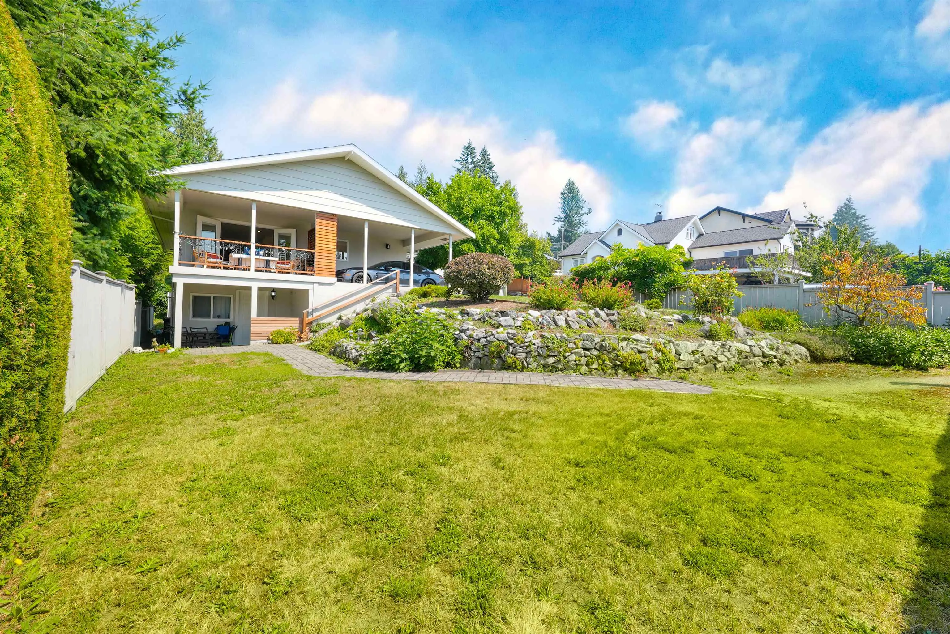 3277 Chesterfield Avenue