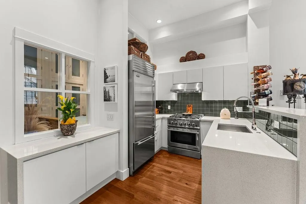 1811 W 16th Avenue #104