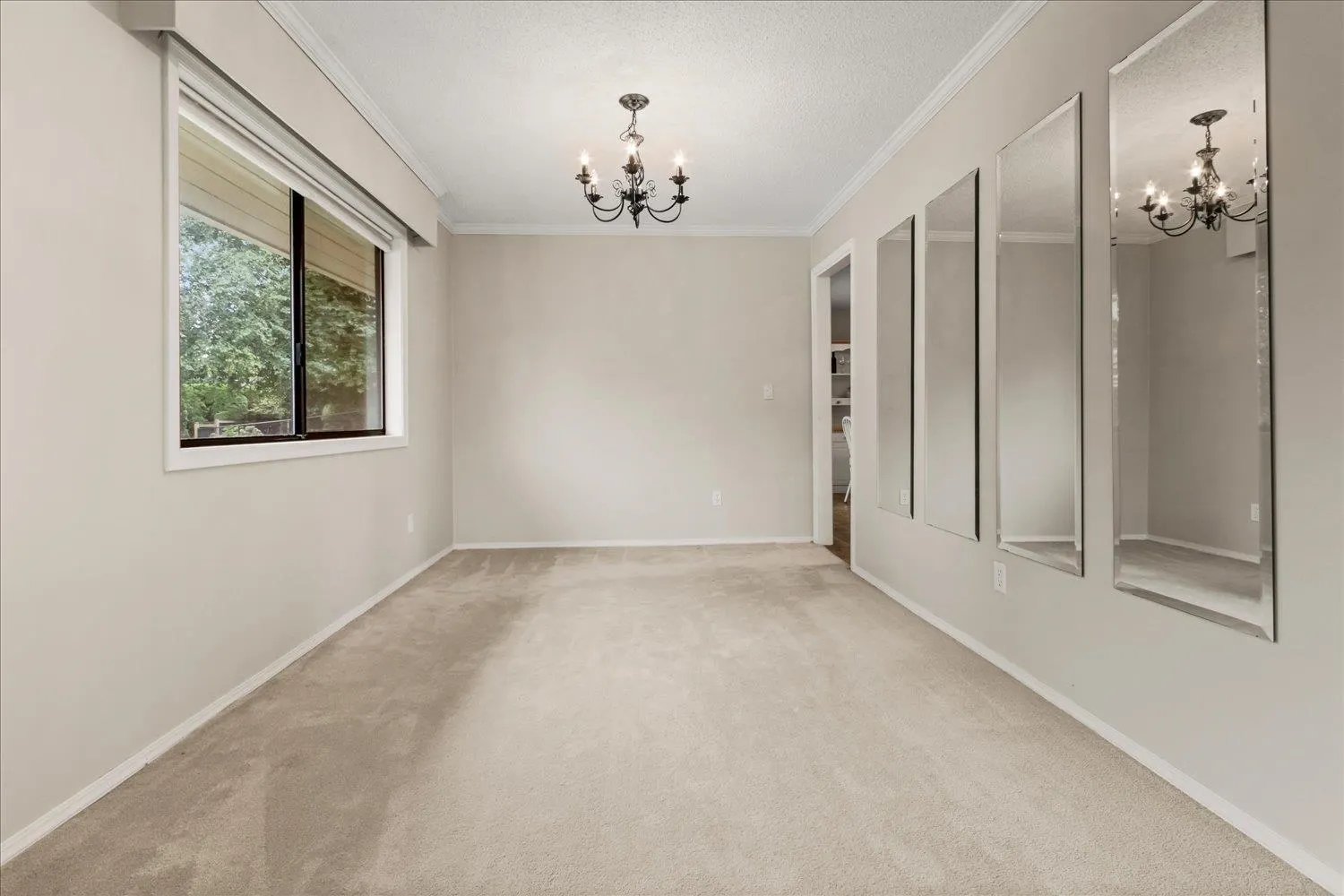 9951 Hillcrest Drive