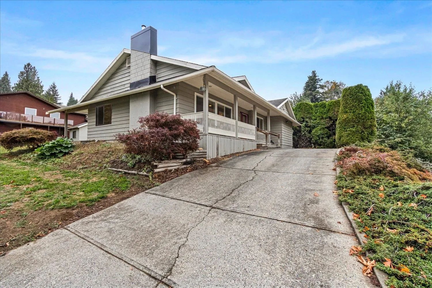 9951 Hillcrest Drive