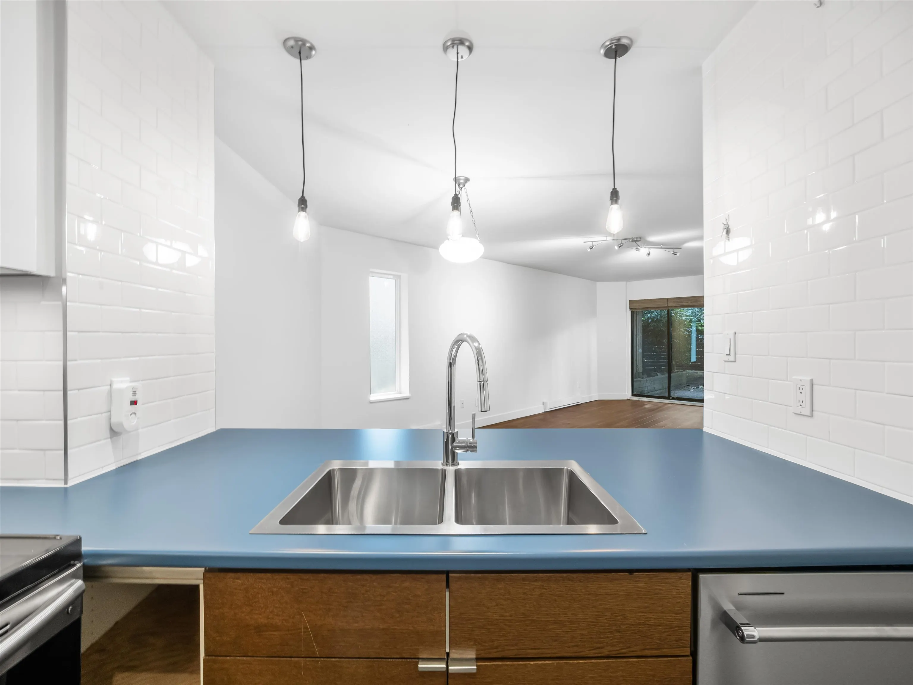 3191 Mountain Highway #105