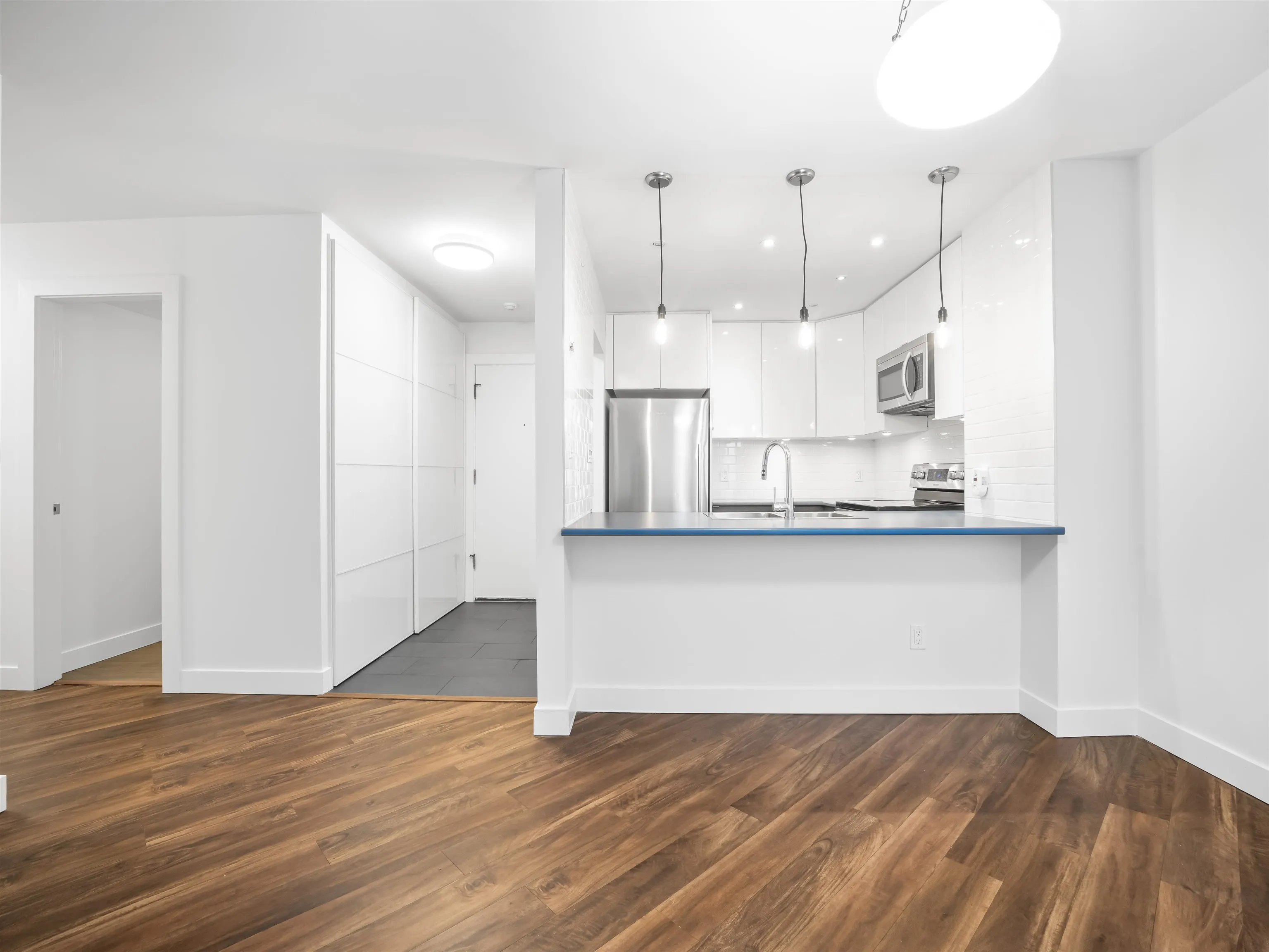 3191 Mountain Highway #105