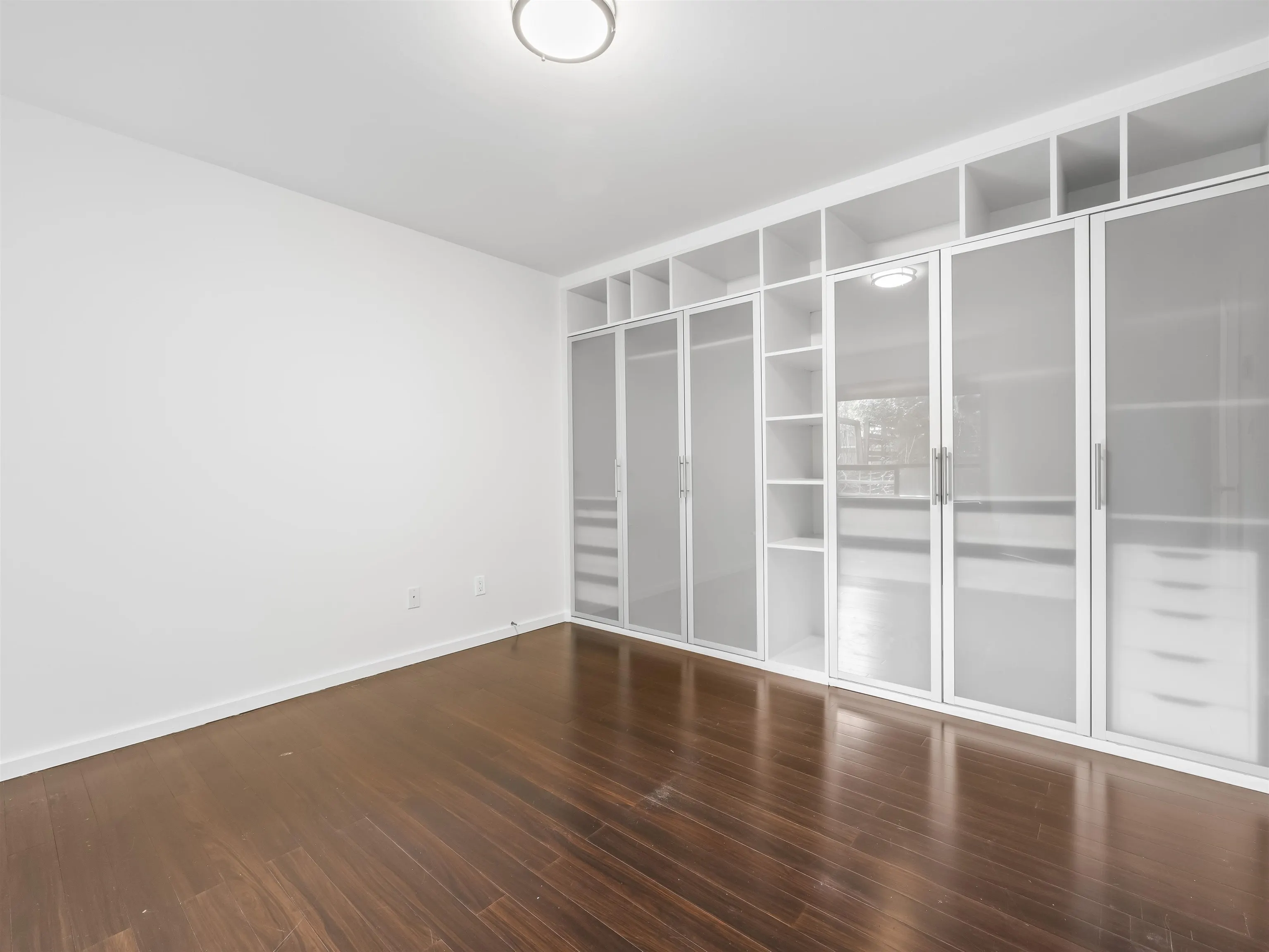 3191 Mountain Highway #105