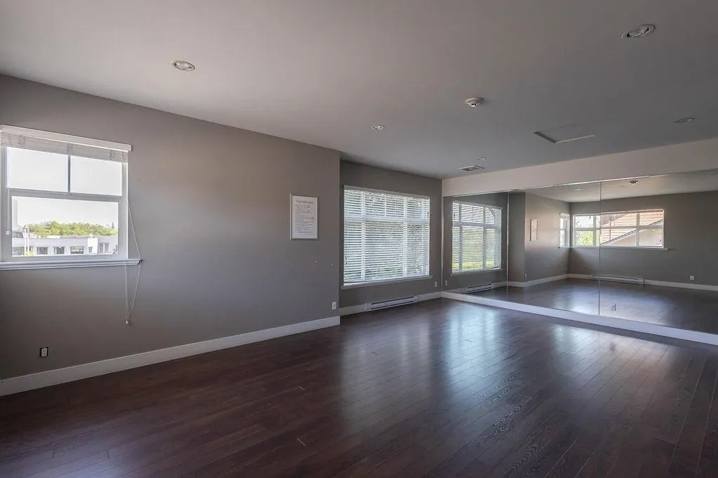 6299 144 Street #138
