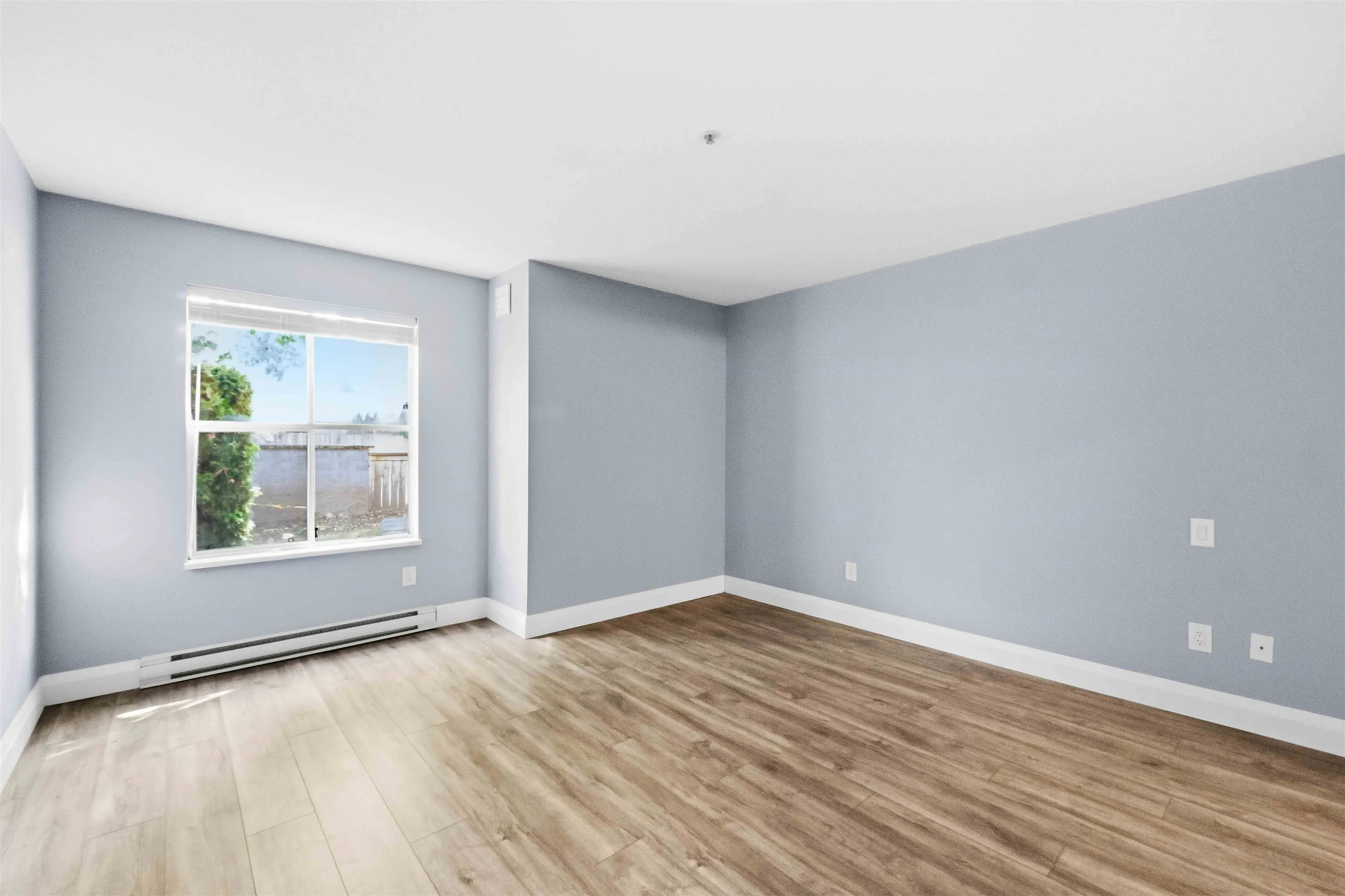 19160 119 Avenue #8