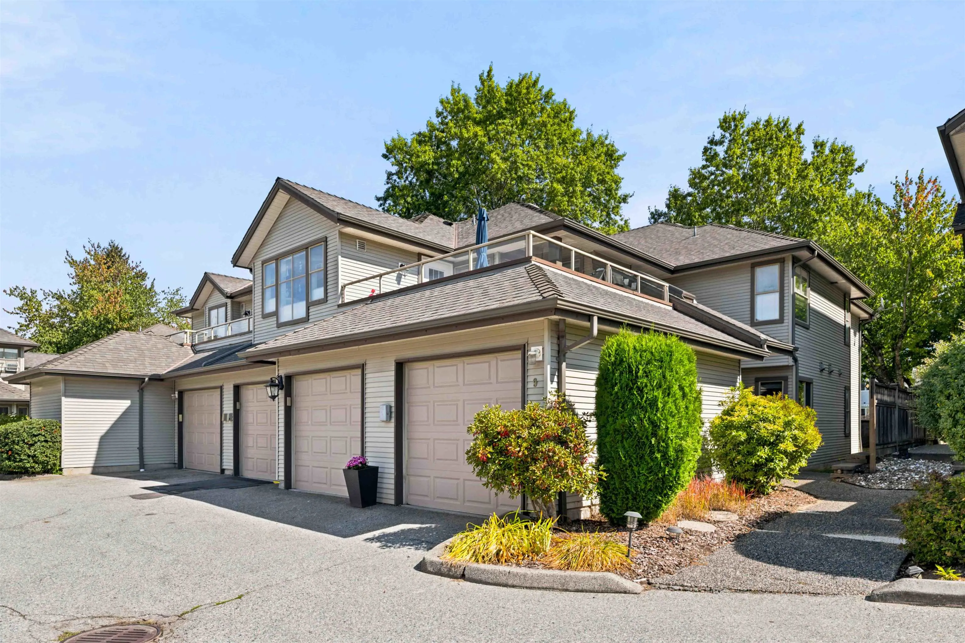 19160 119 Avenue #8