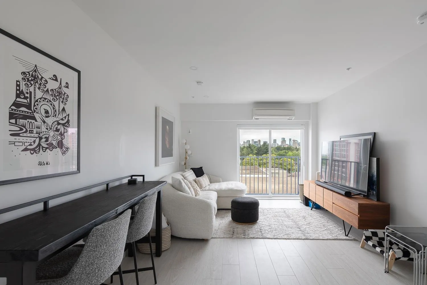 1120 E Georgia Street #321