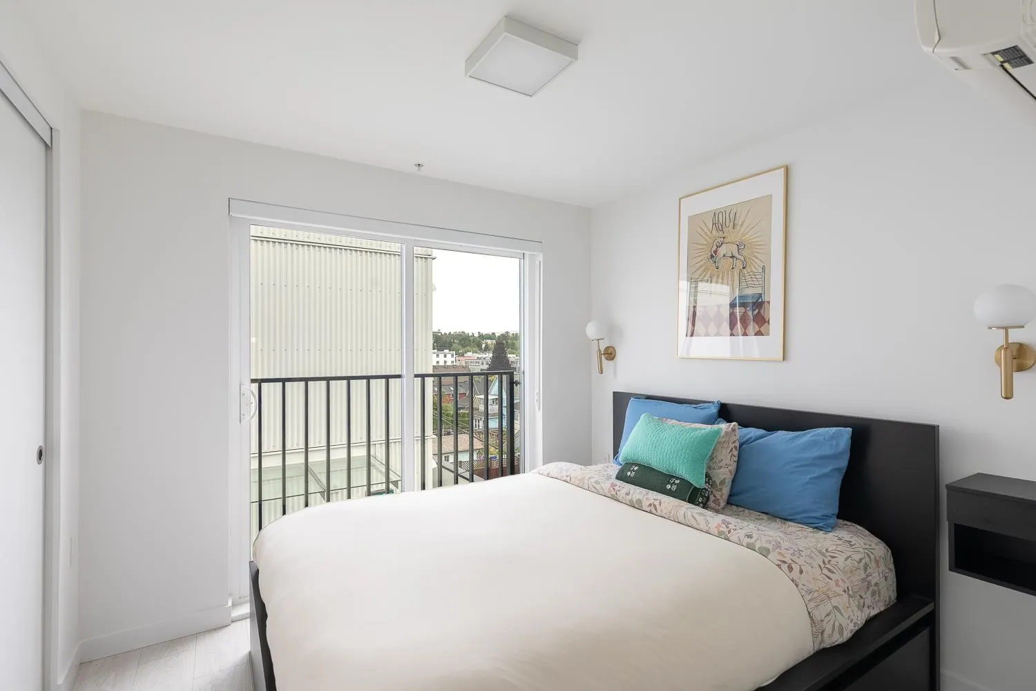 1120 E Georgia Street #321