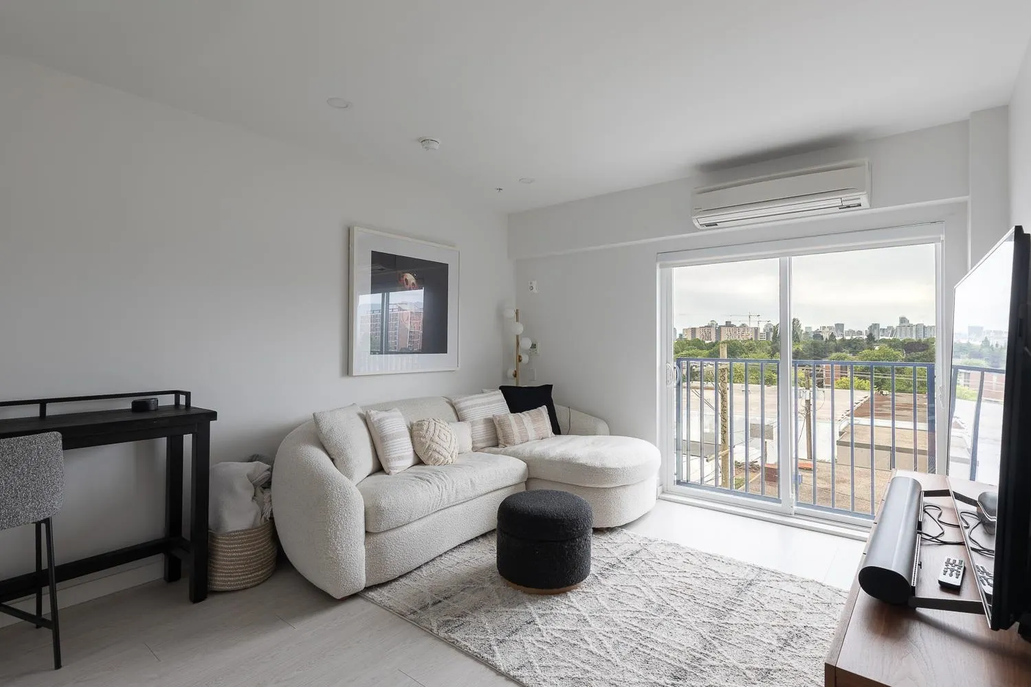 1120 E Georgia Street #321