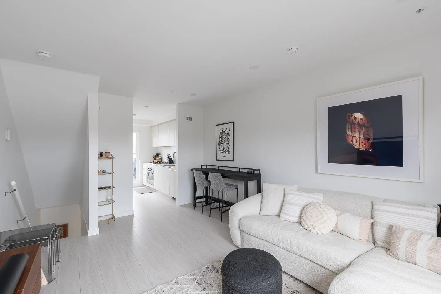 1120 E Georgia Street #321