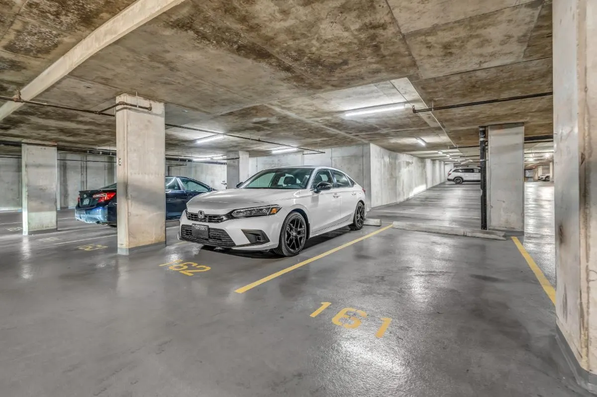 788 Hamilton Street #1805